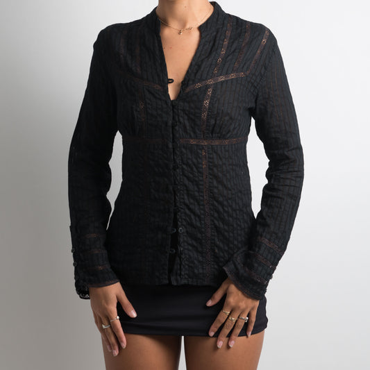 BLACK PRAIRIE BLOUSE