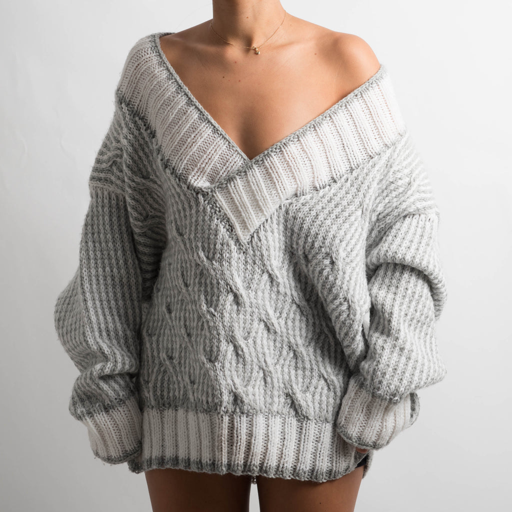 GREY CABLE KNIT SWEATER