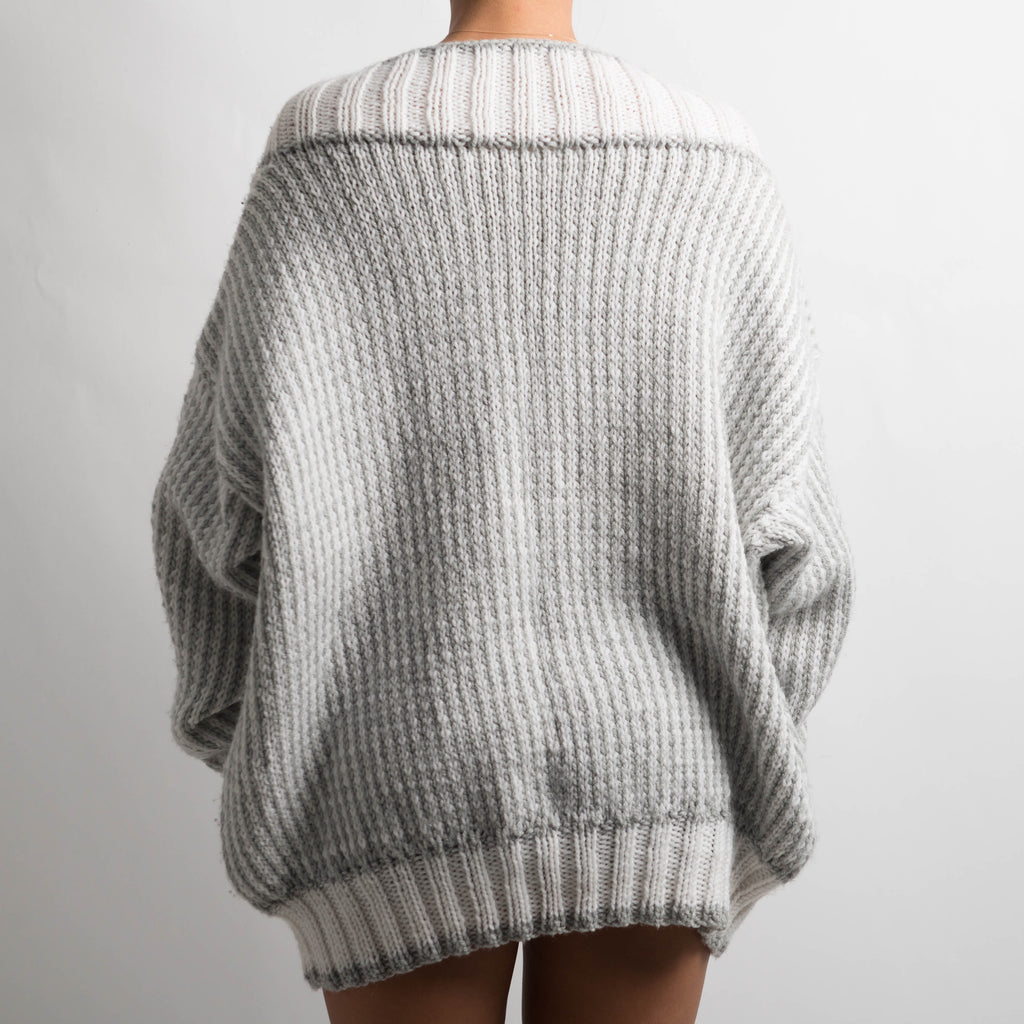 GREY CABLE KNIT SWEATER