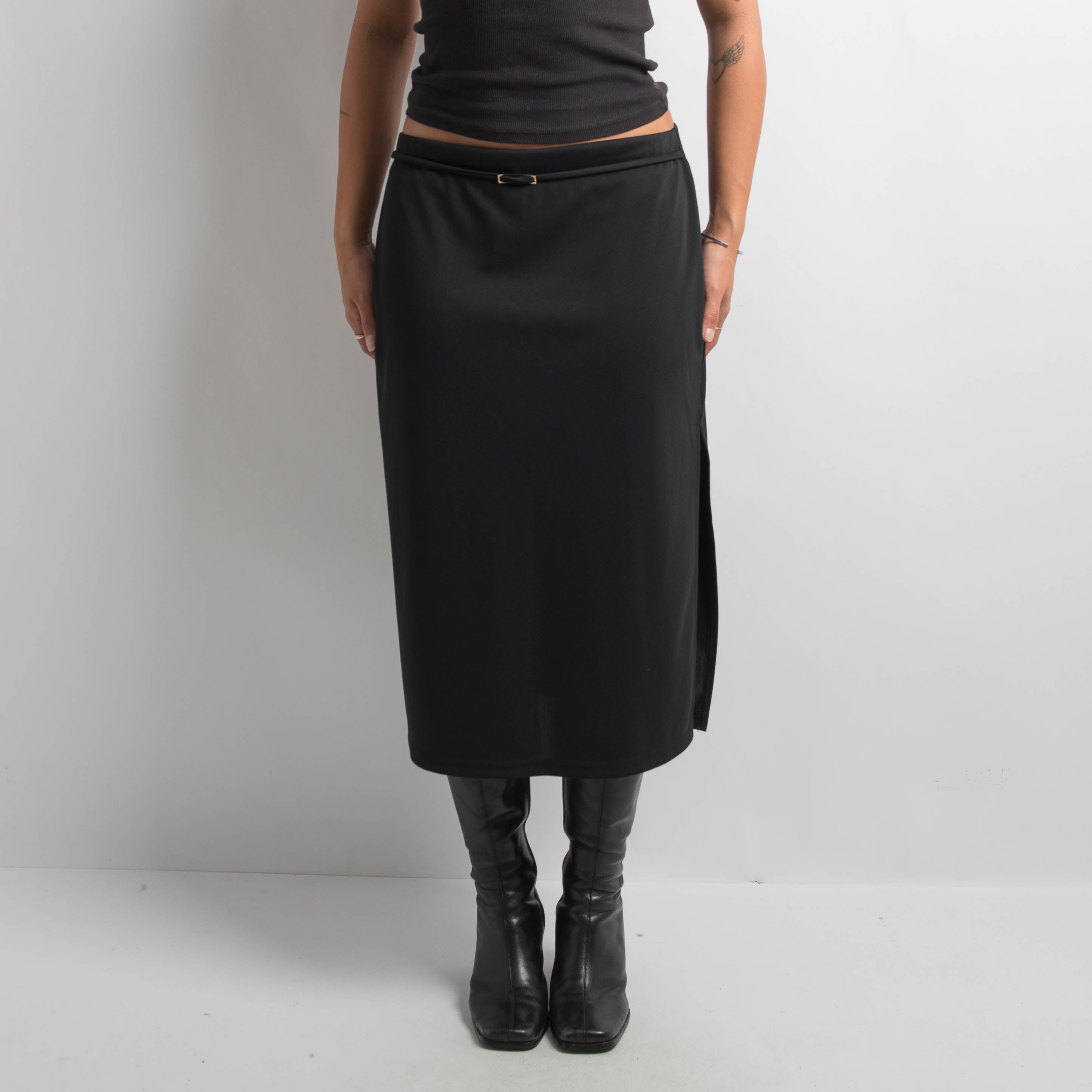 BLACK MIDI SKIRT