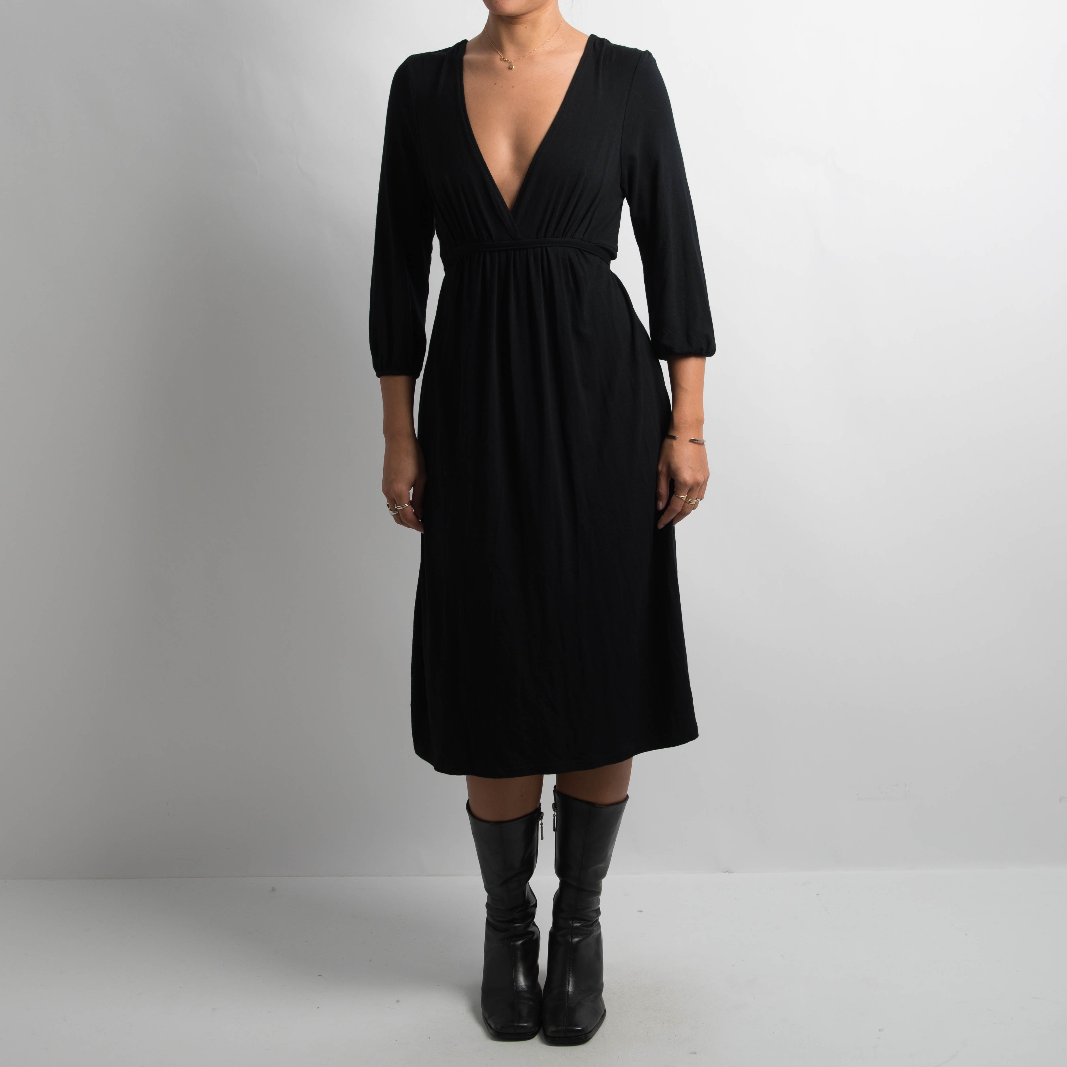 BLACK LONG SLEEVE DRESS