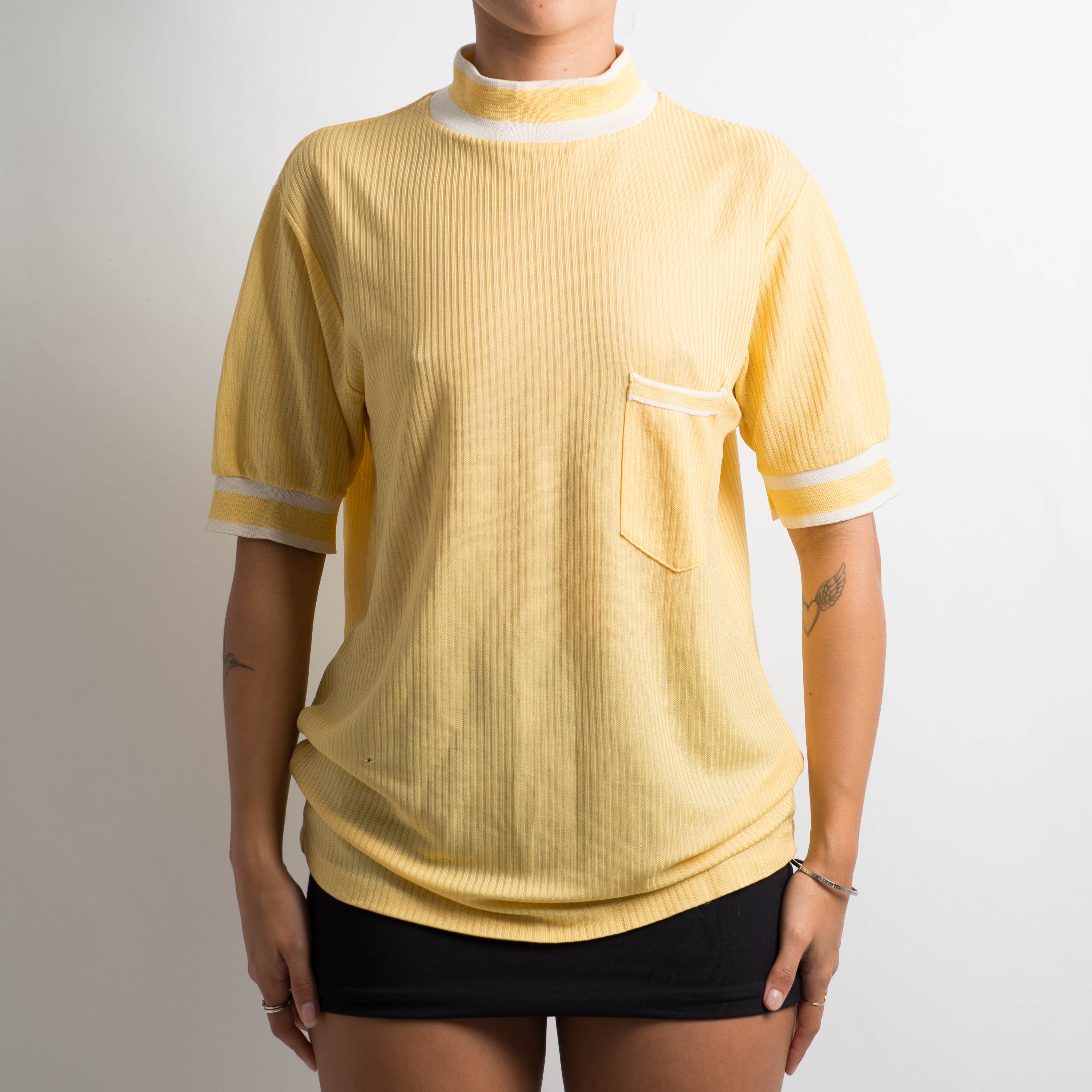 YELLOW TEXTURED TEE