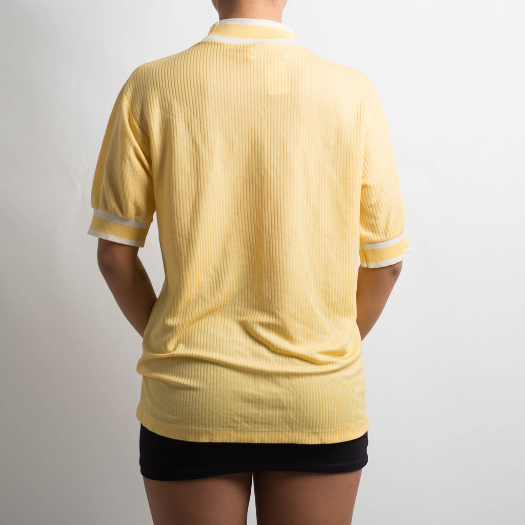YELLOW TEXTURED TEE