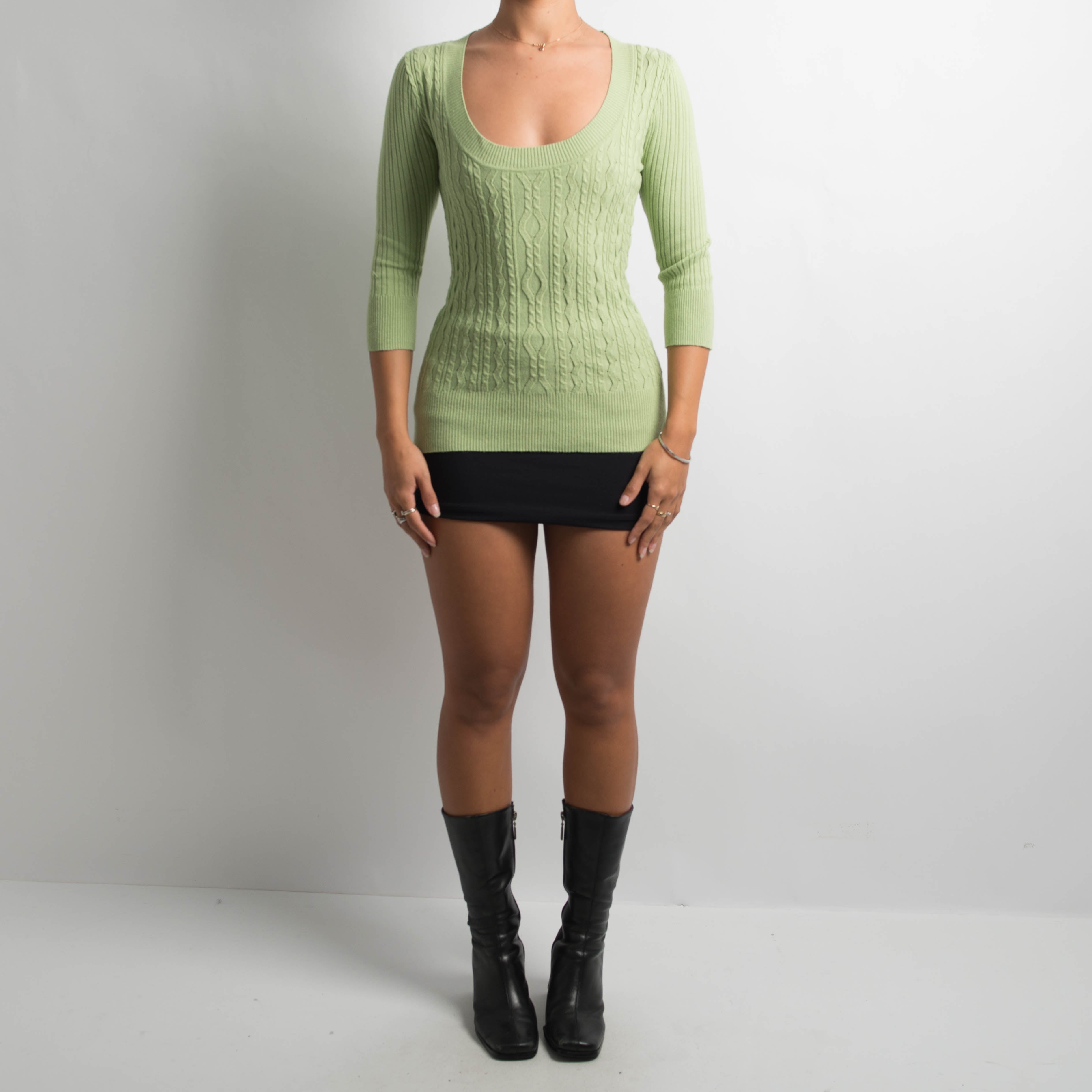 GREEN 3/4 SLEEVE TOP