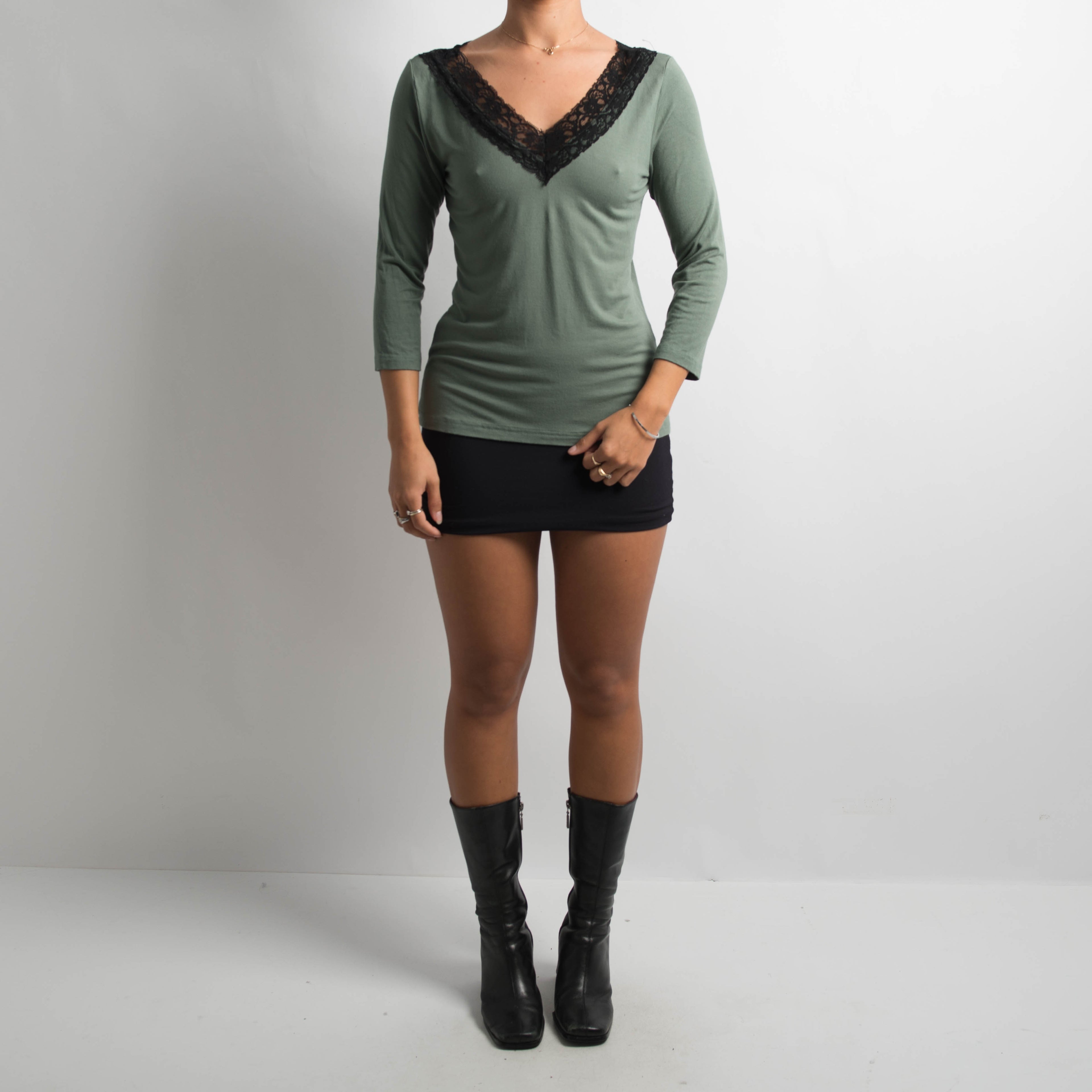 LACE TRIM 3/4 SLEEVE TOP