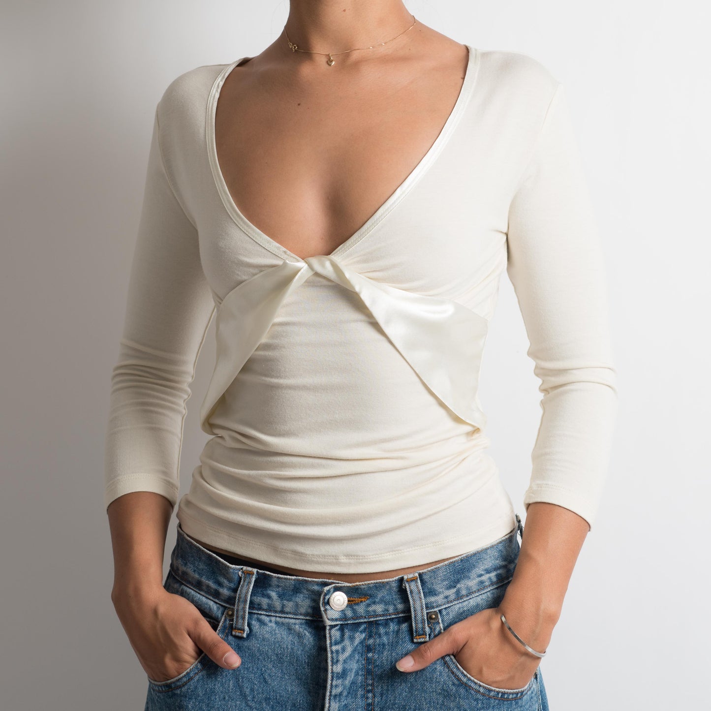 CREAM 3/4 SLEEVE TOP