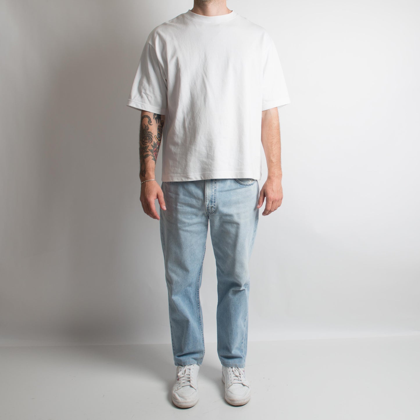 LEVI'S 504 LIGHT WASH JEANS