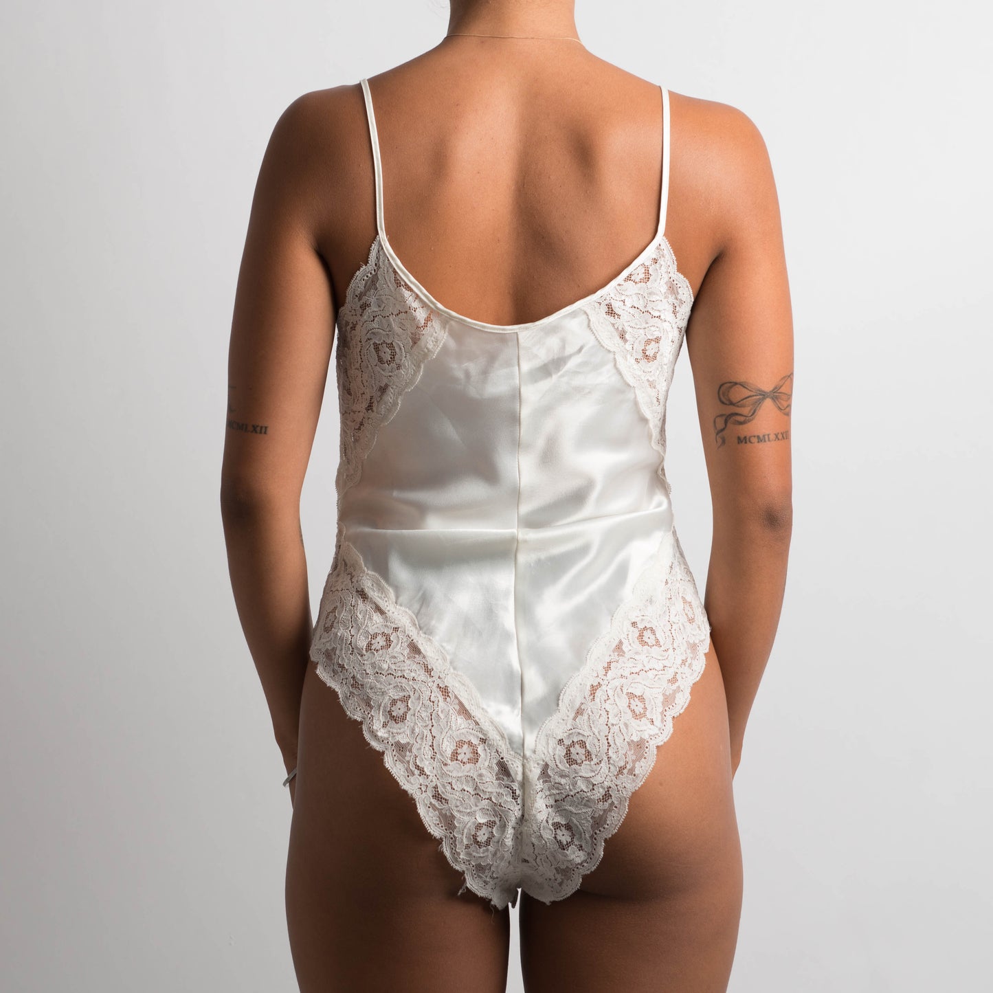 WHITE LACE SATIN BODYSUIT