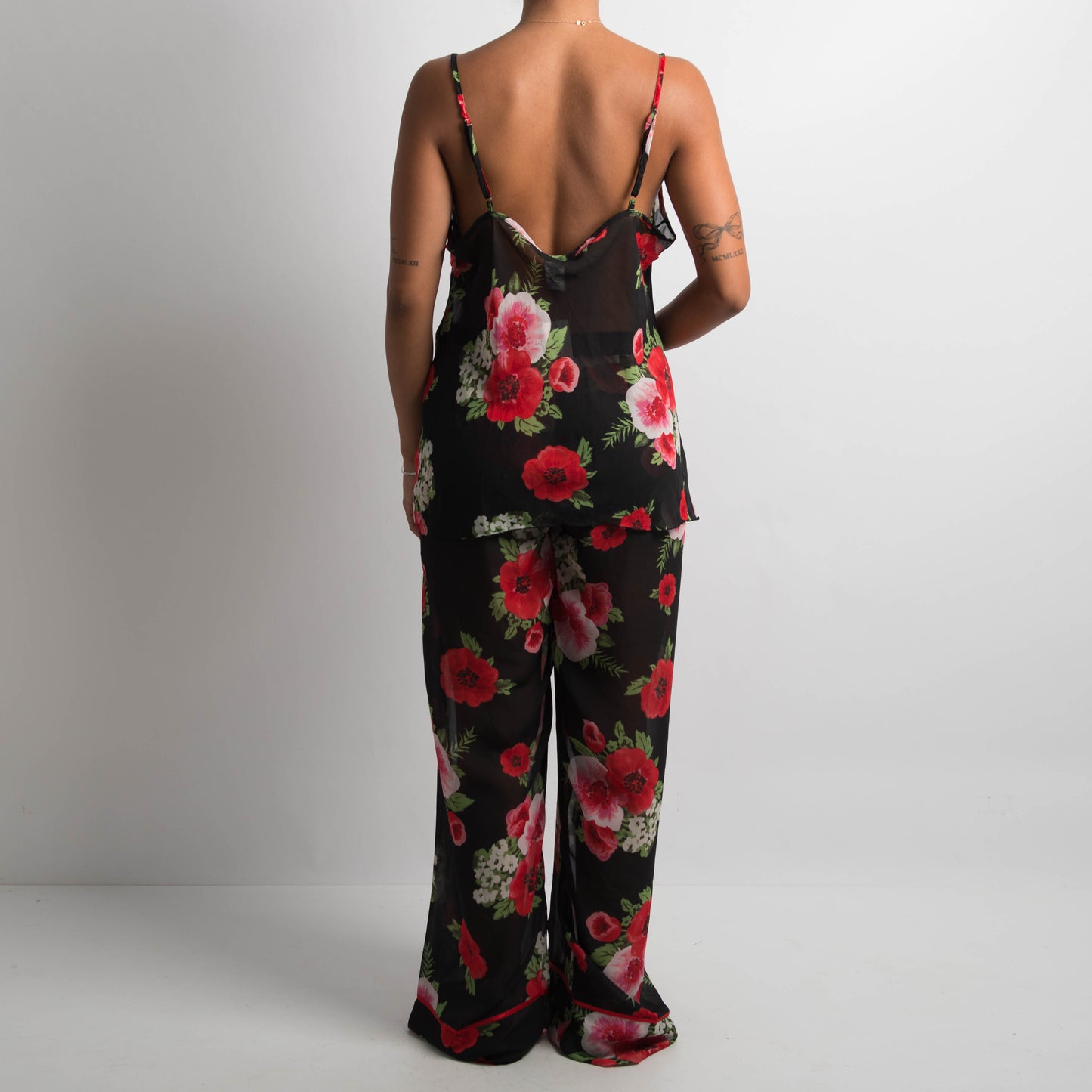 BLACK FLORAL PYJAMA SET