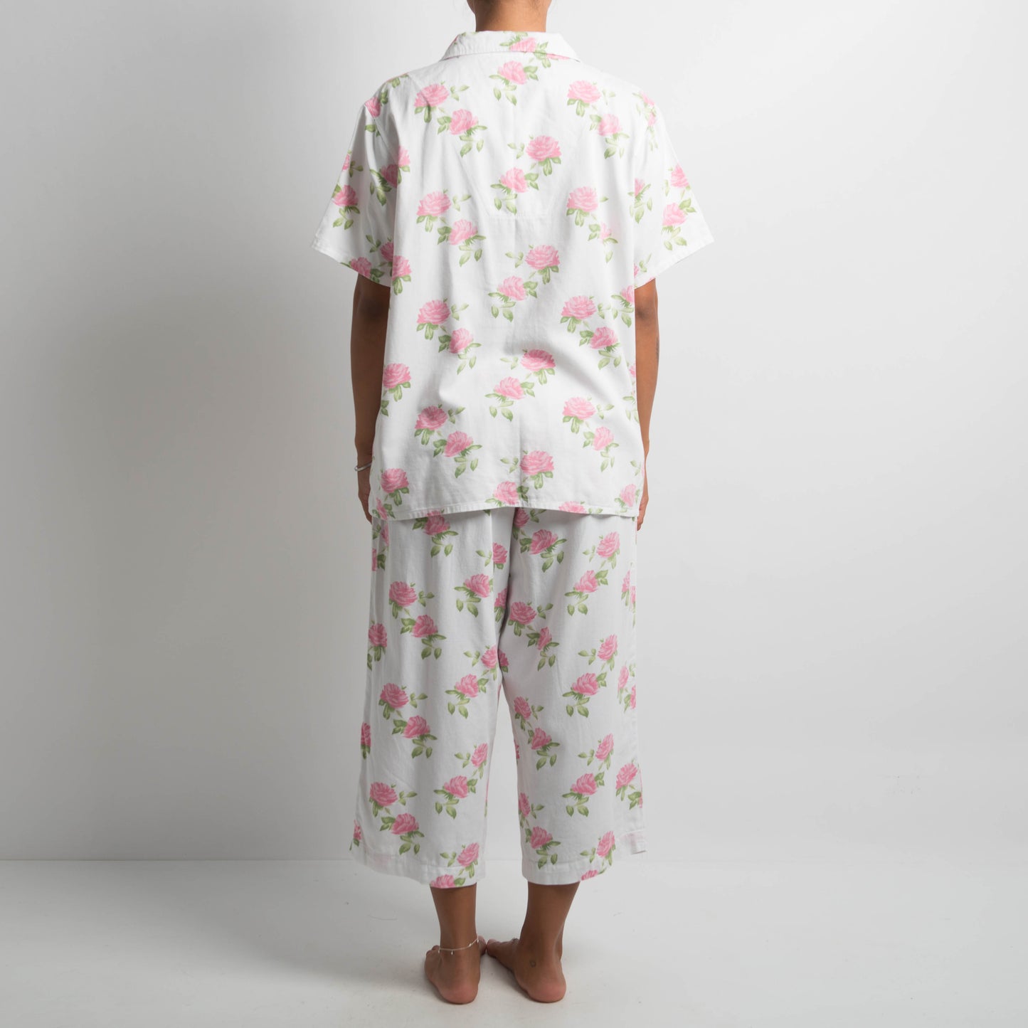 WHITE FLORAL PYJAMA SET