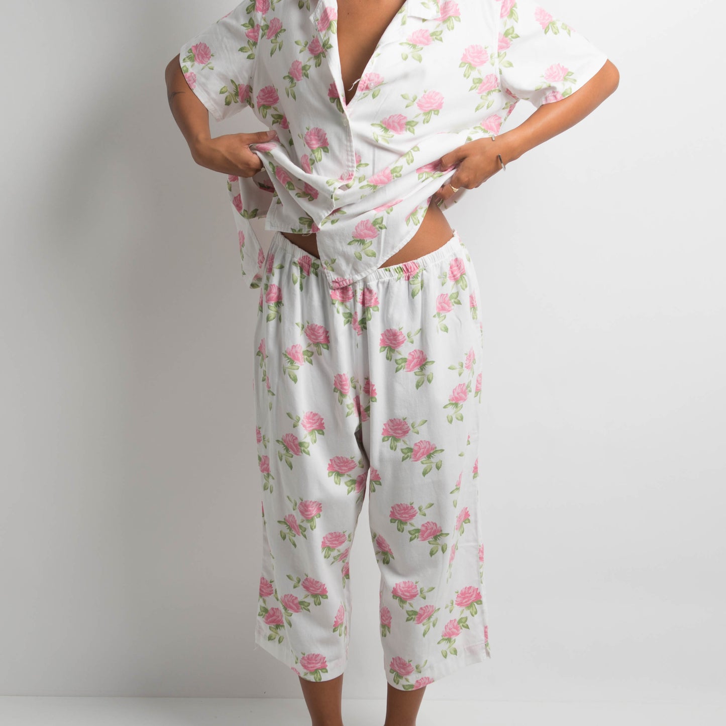 WHITE FLORAL PYJAMA SET