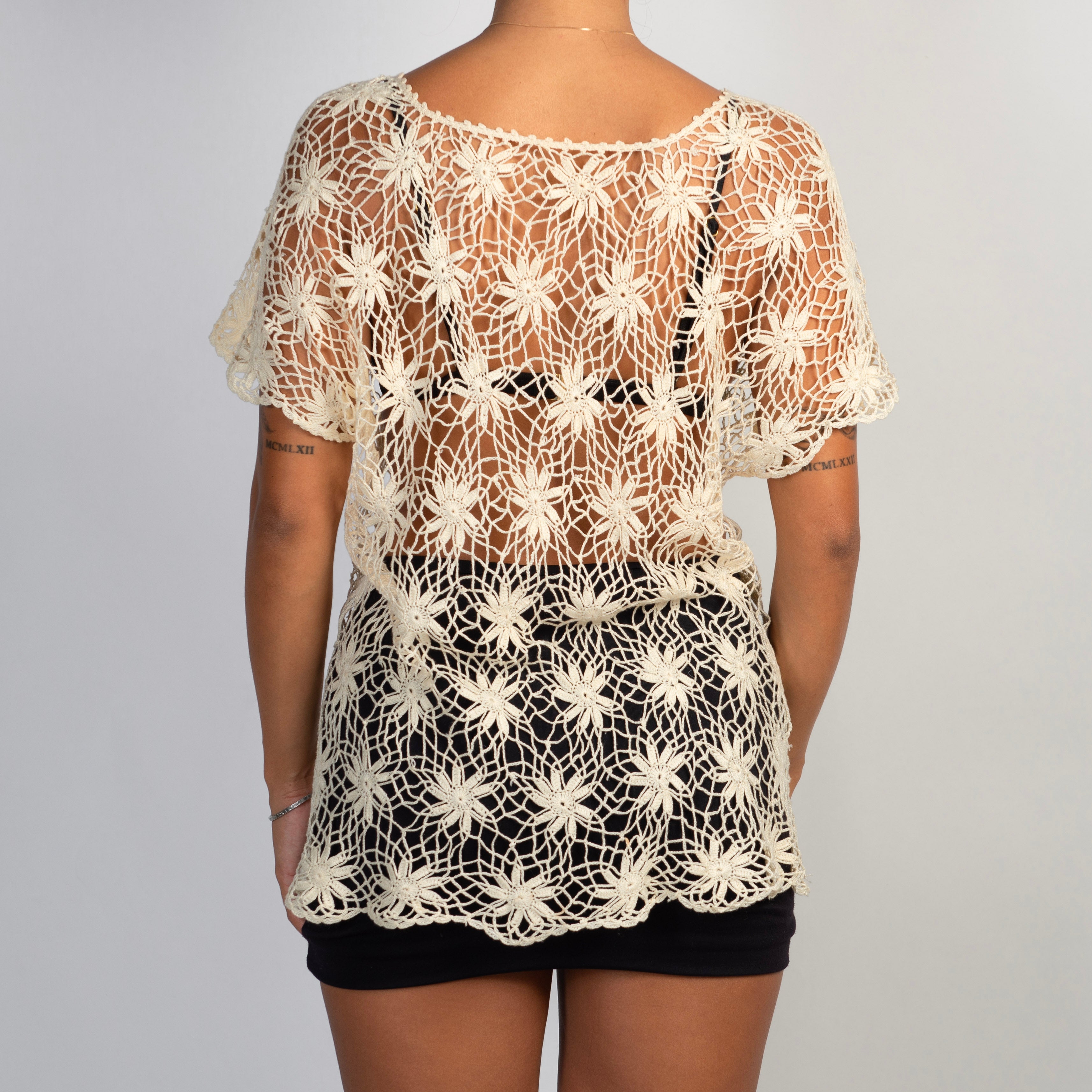 CREAM CROCHET TOP