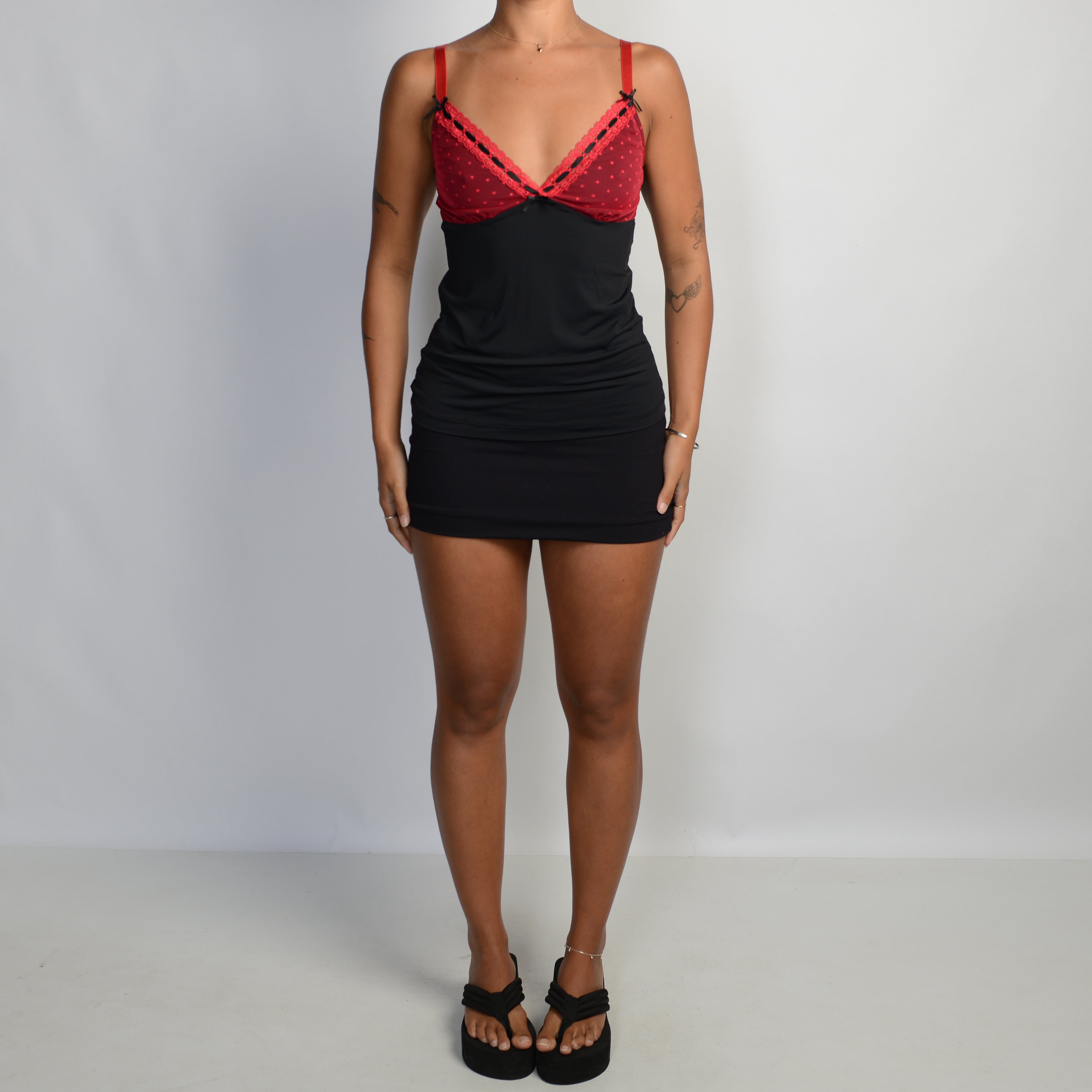 RED CONTRAST CAMISOLE