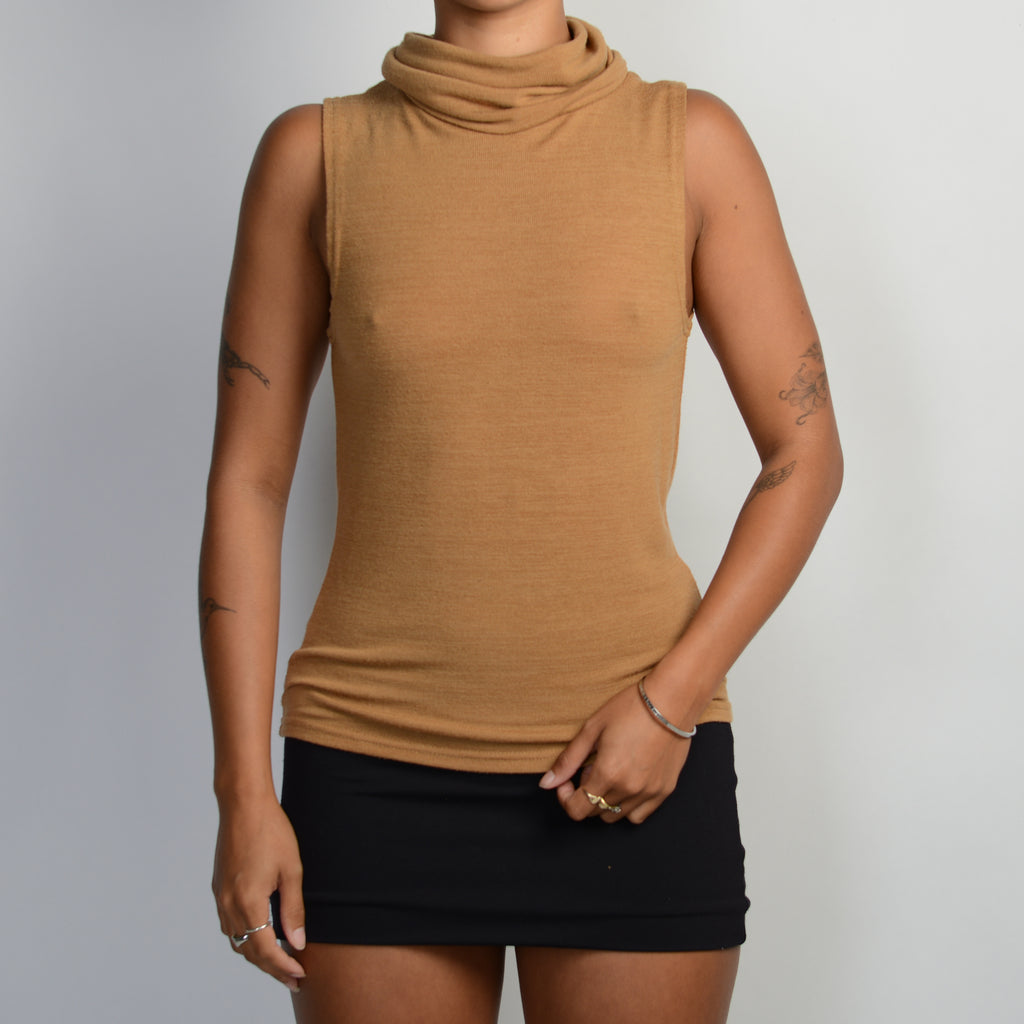 BROWN SLEEVELESS TOP