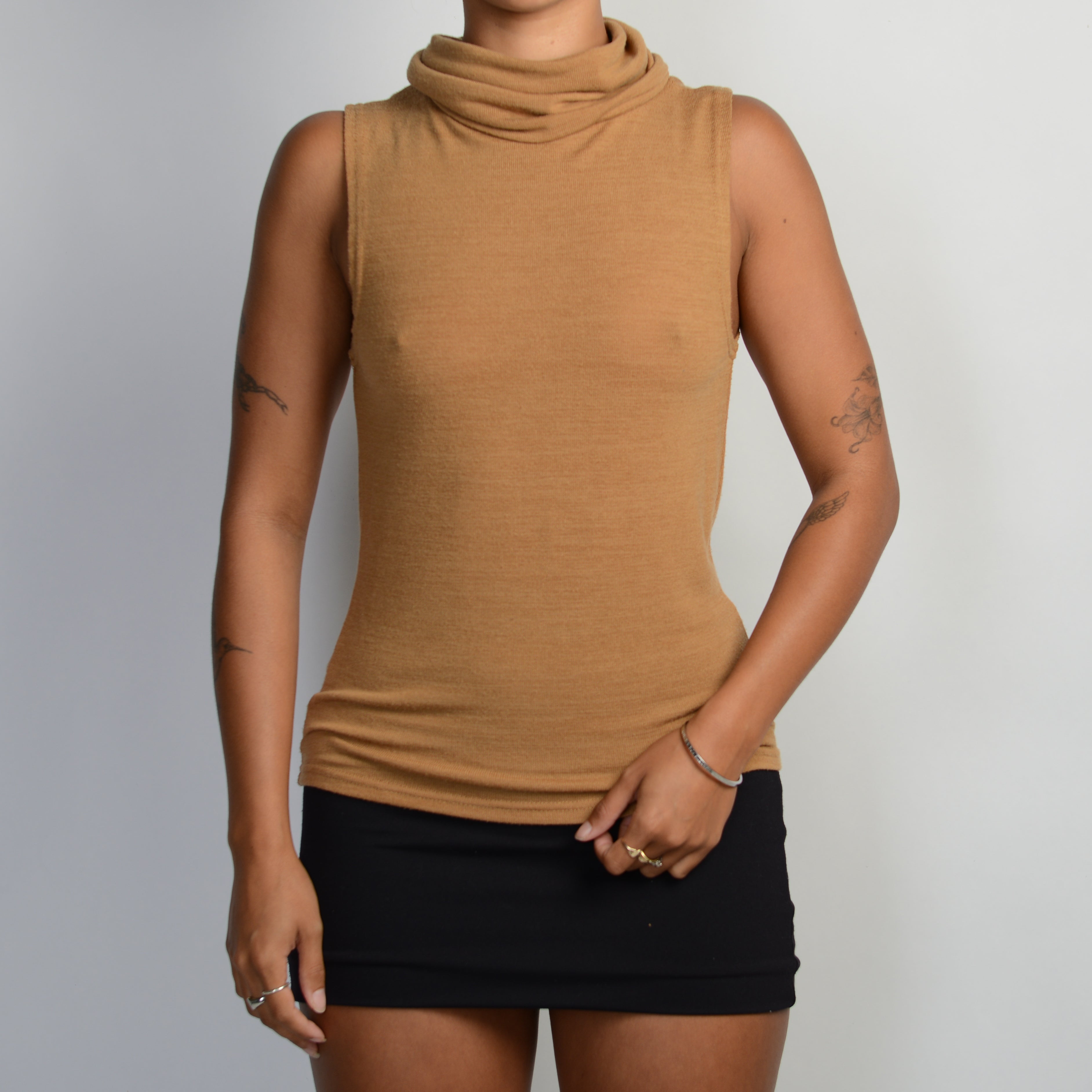 BROWN SLEEVELESS TOP