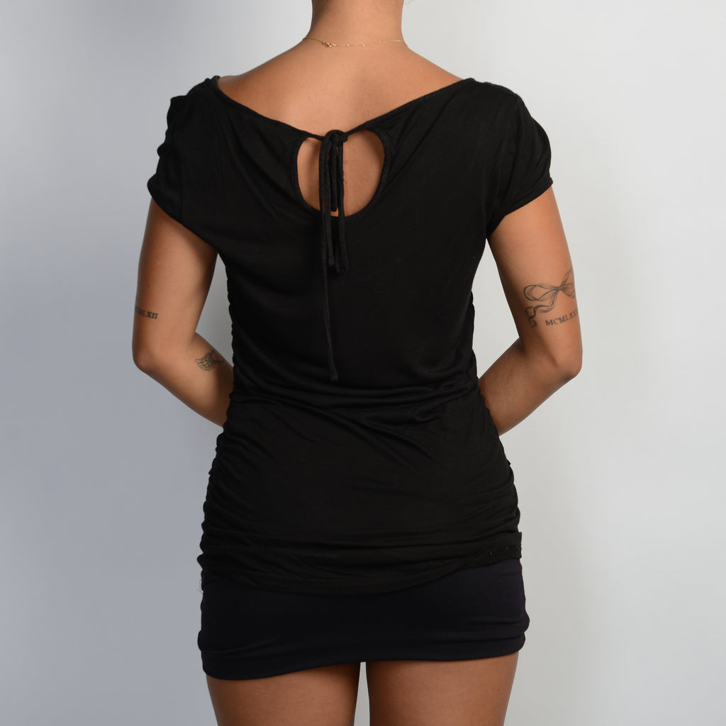 BLACK KEYHOLE TOP