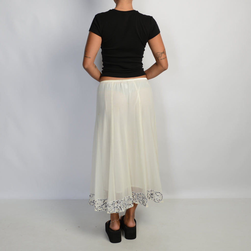 CREAM MESH LONGLINE SKIRT