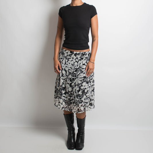 B&W FLORAL MIDI SKIRT