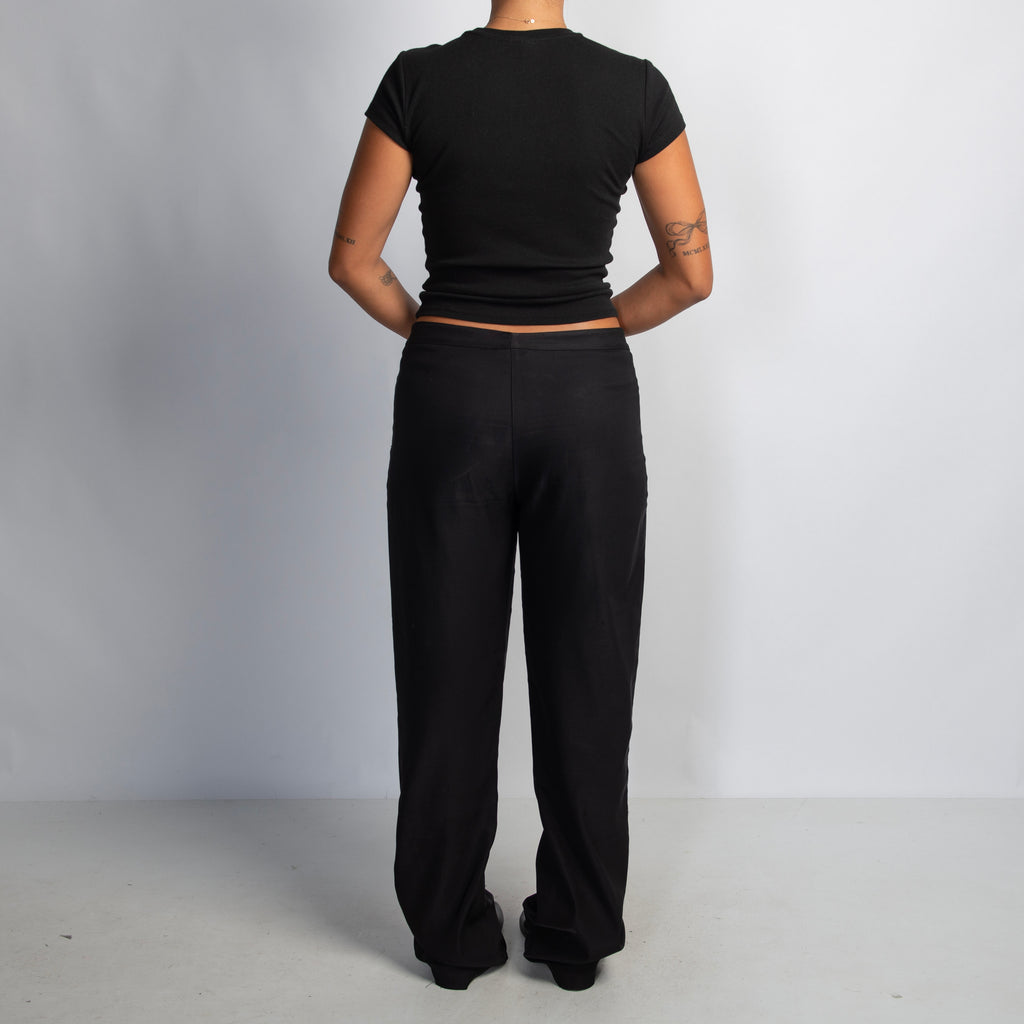 BLACK STRAIGHT LEG PANTS