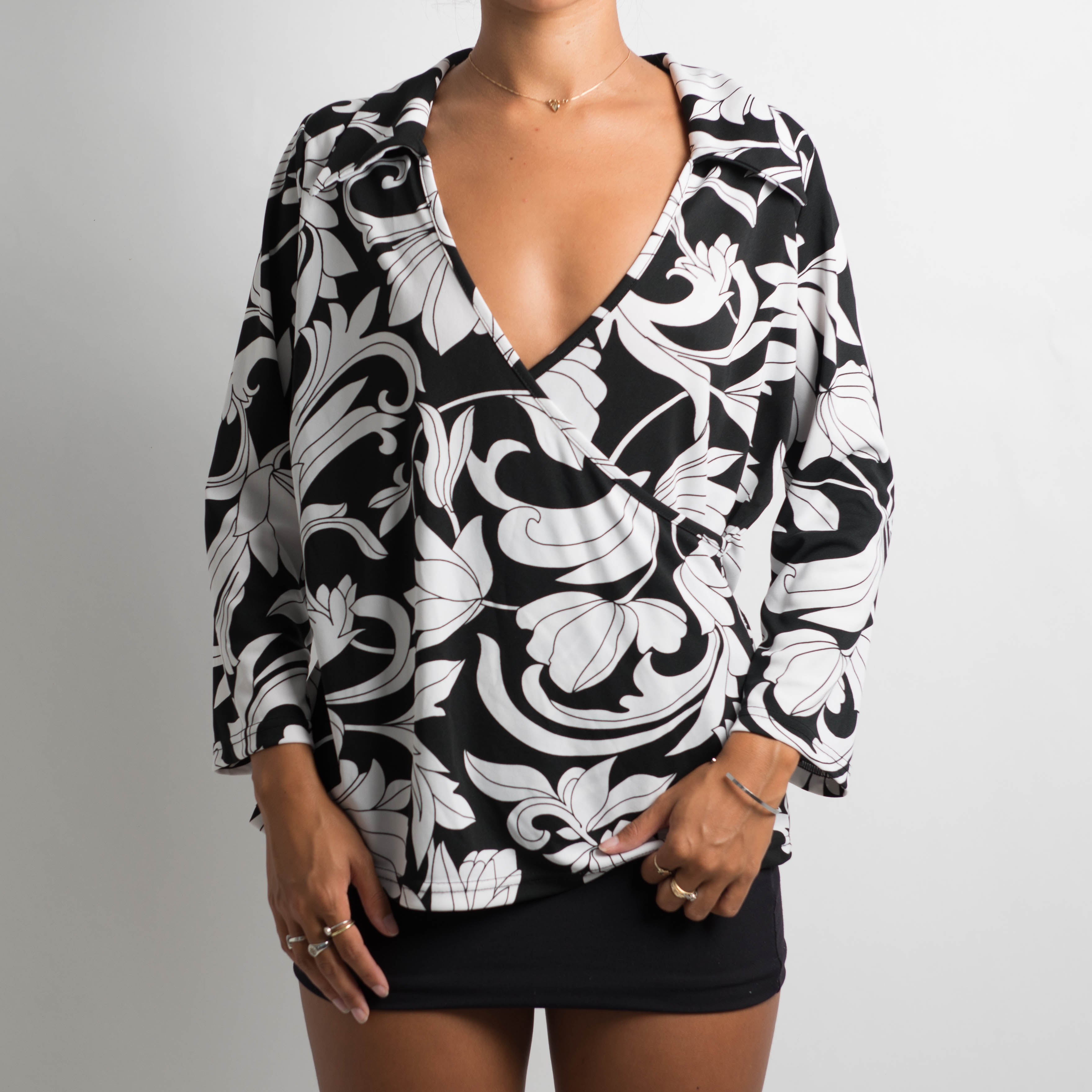 PATTERNED FAUX WRAP TOP