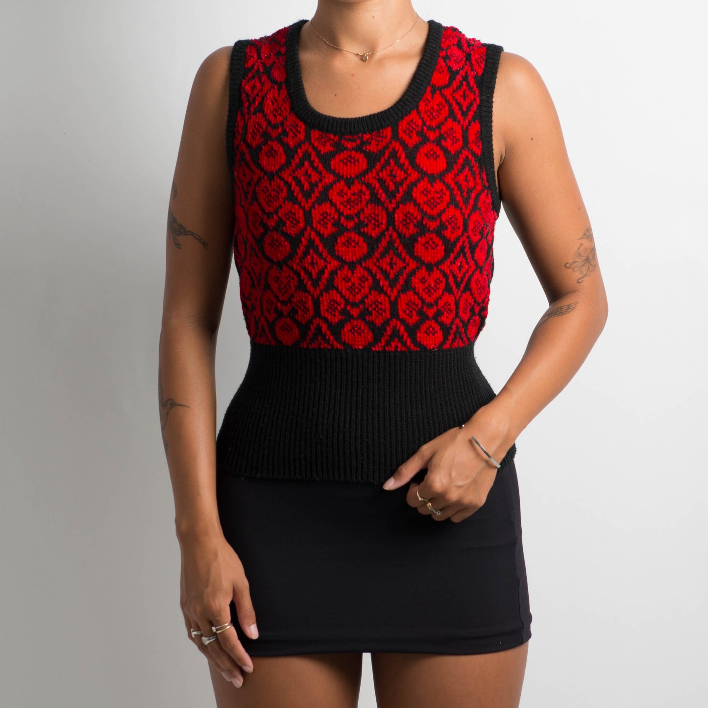 PATTERNED KNIT VEST