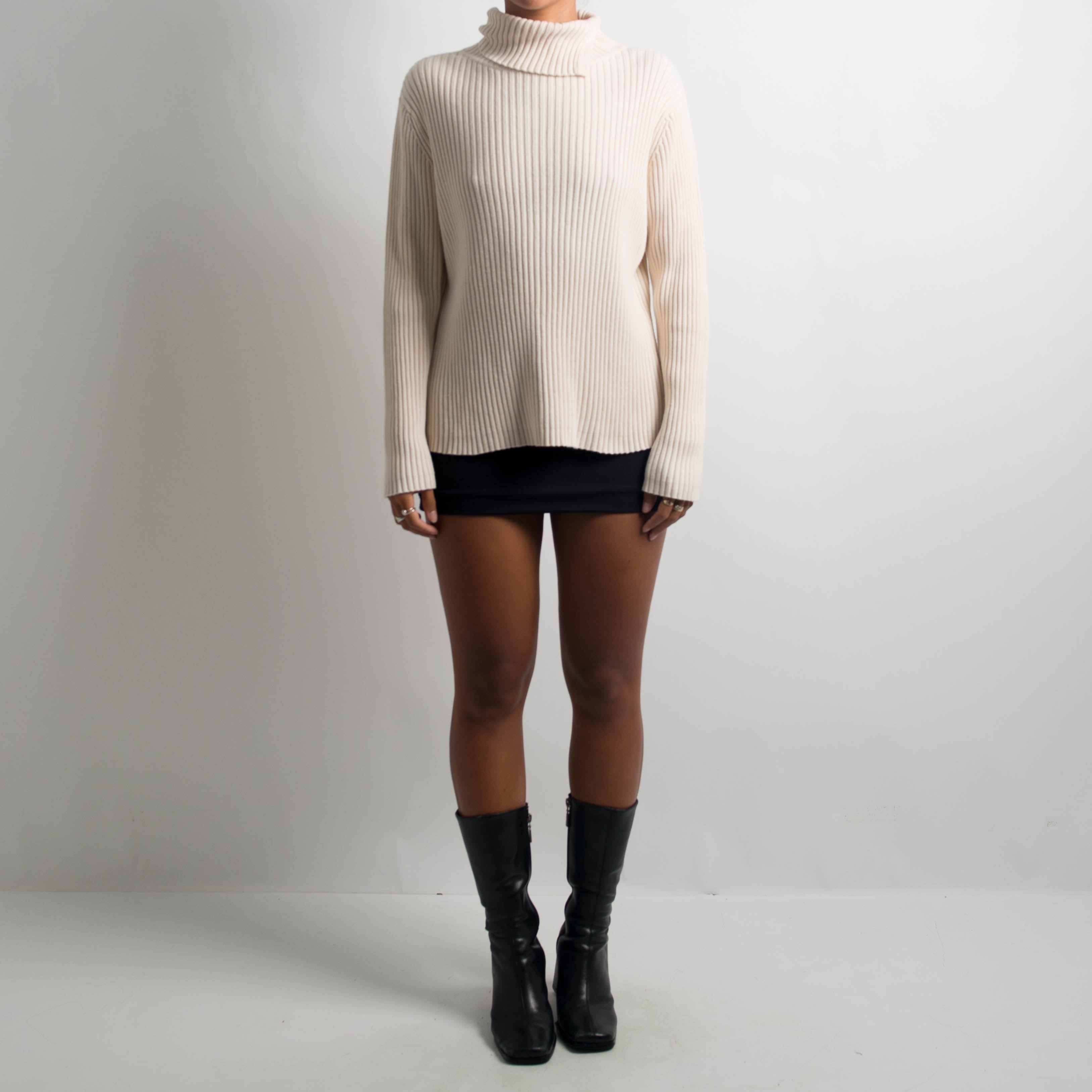 BEIGE RIB TURTLENECK TOP