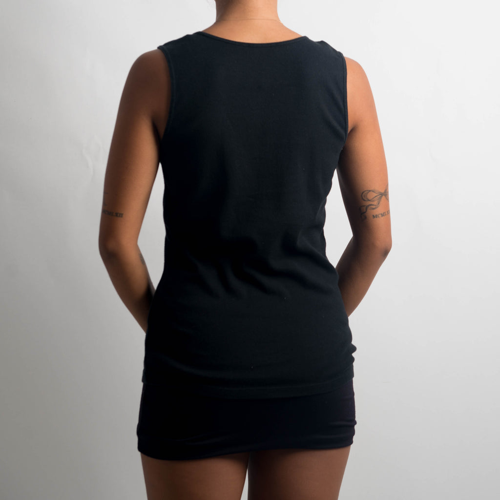 BLACK KNIT SLEEVELESS TOP