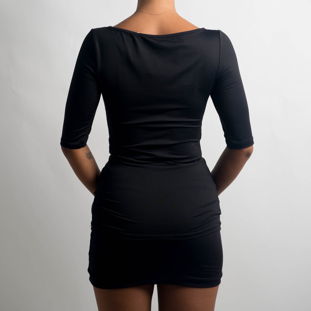 BLACK SLINKY 1/2 SLEEVE TOP