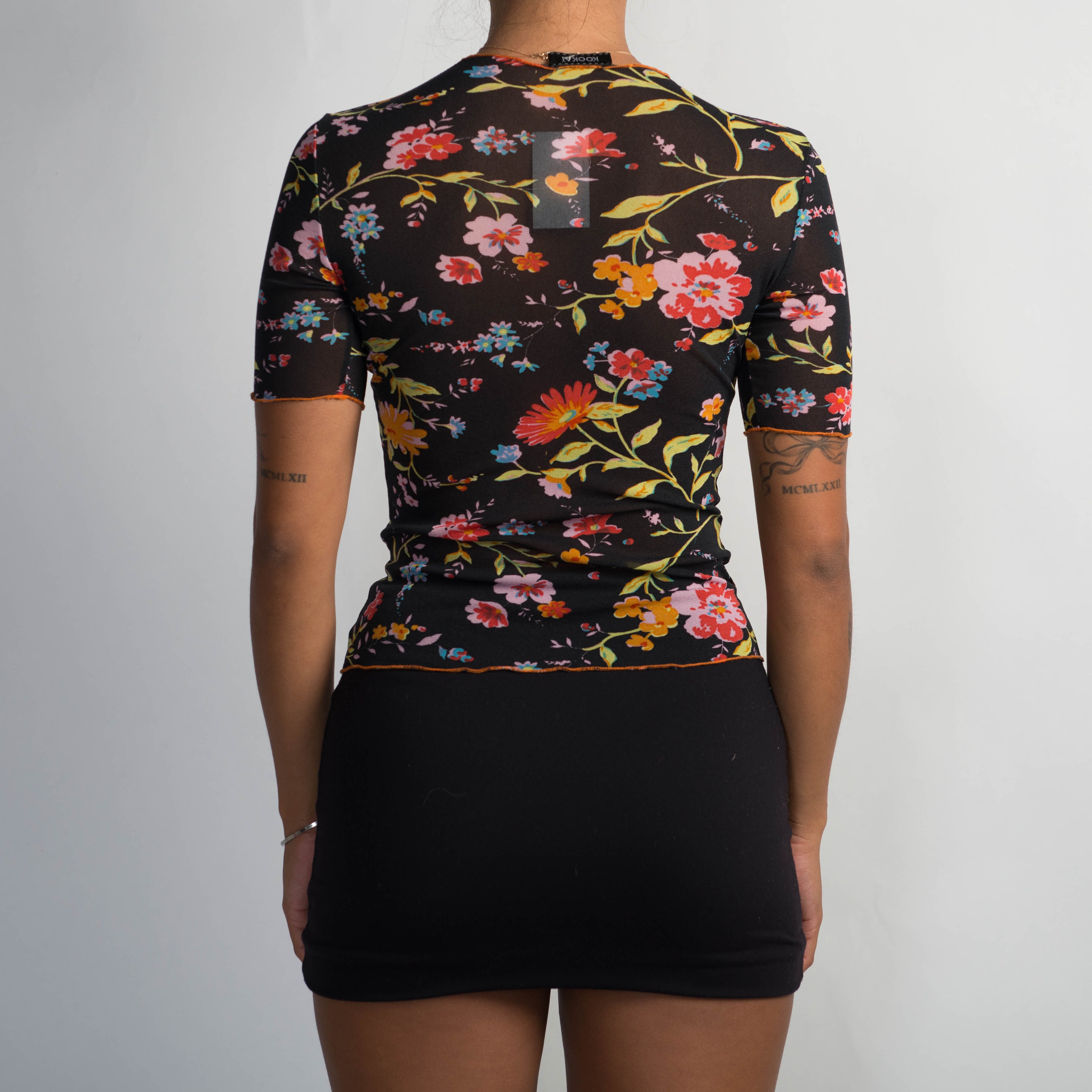 BLACK FLORAL MESH TOP