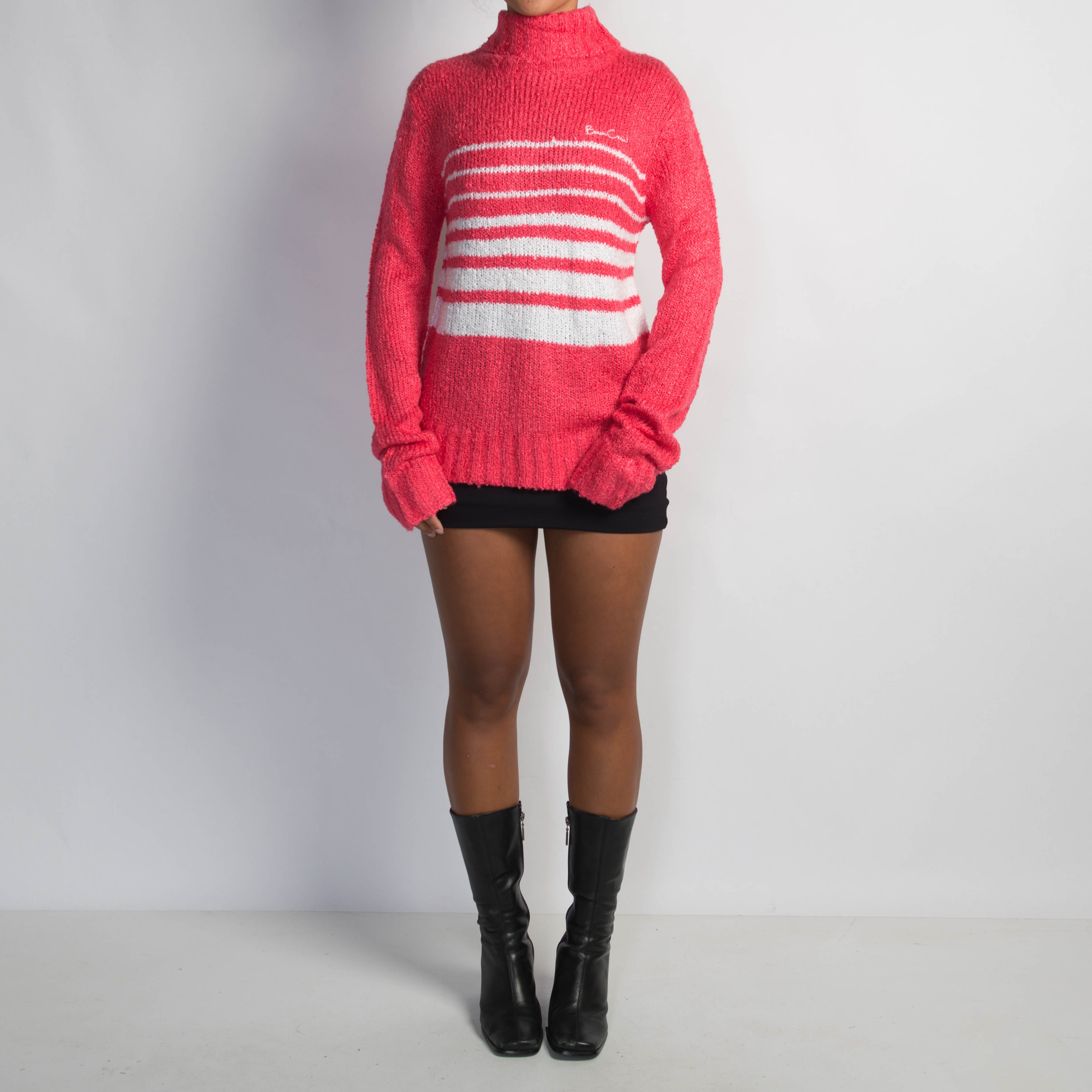 HOT PINK TURTLENECK SWEATER