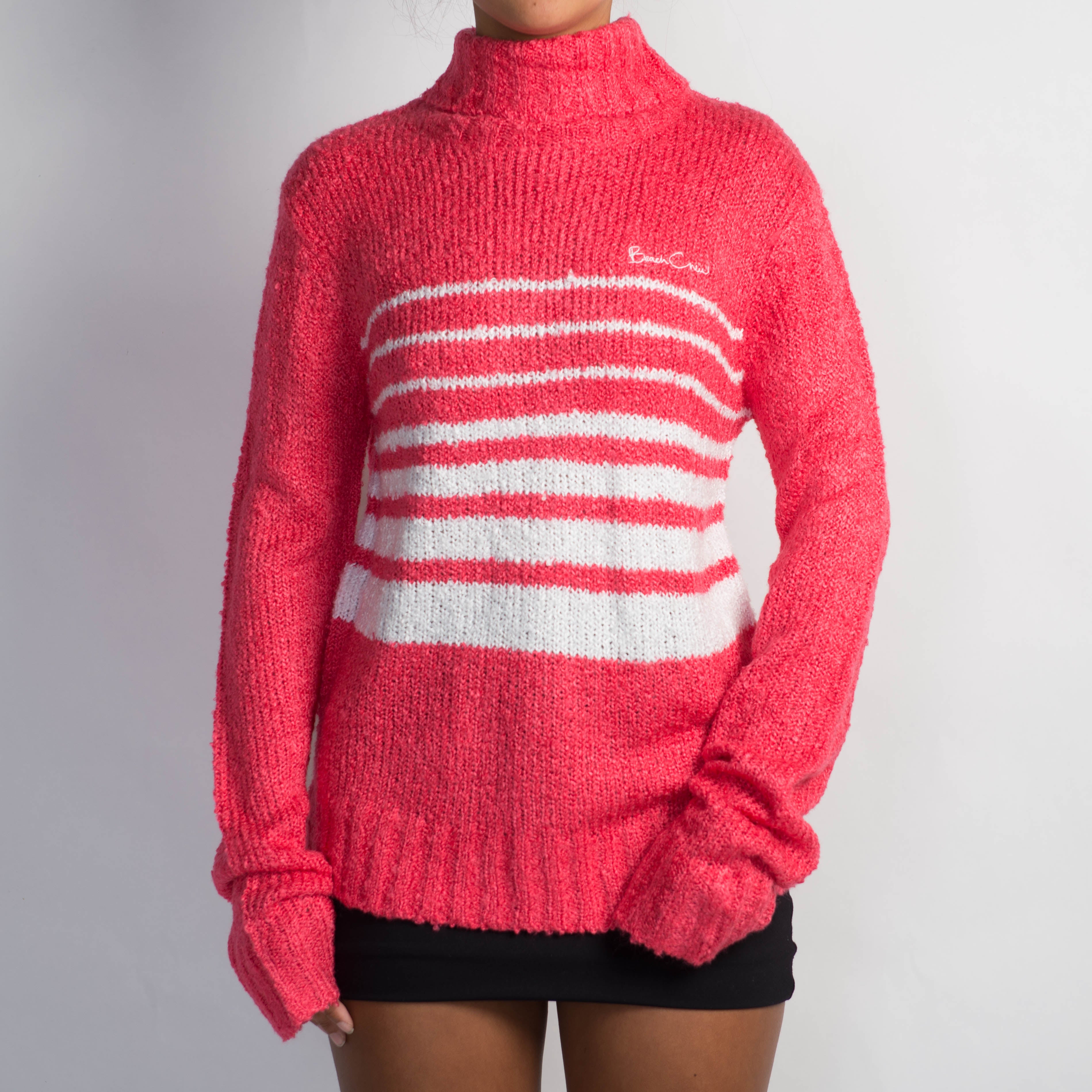 HOT PINK TURTLENECK SWEATER