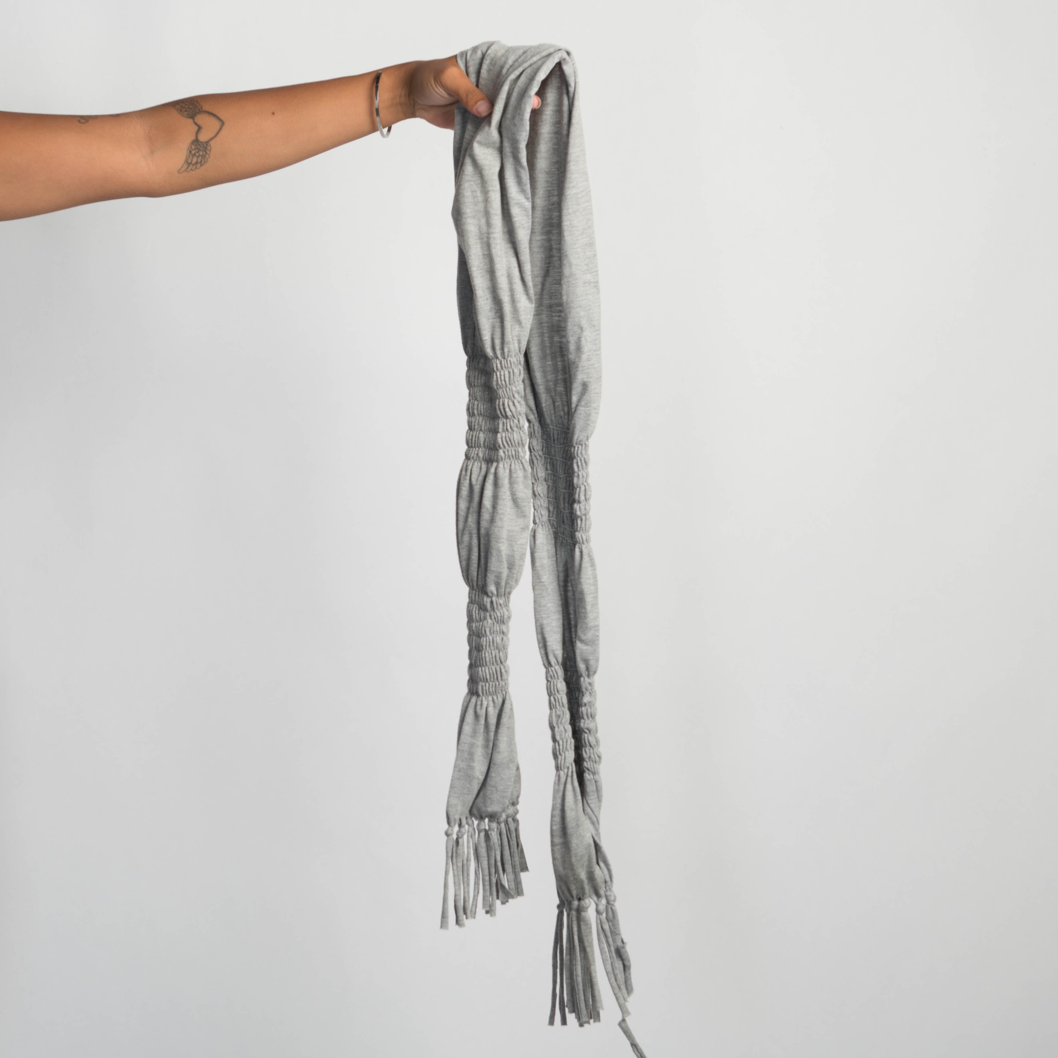 GREY SKINNY SCARF