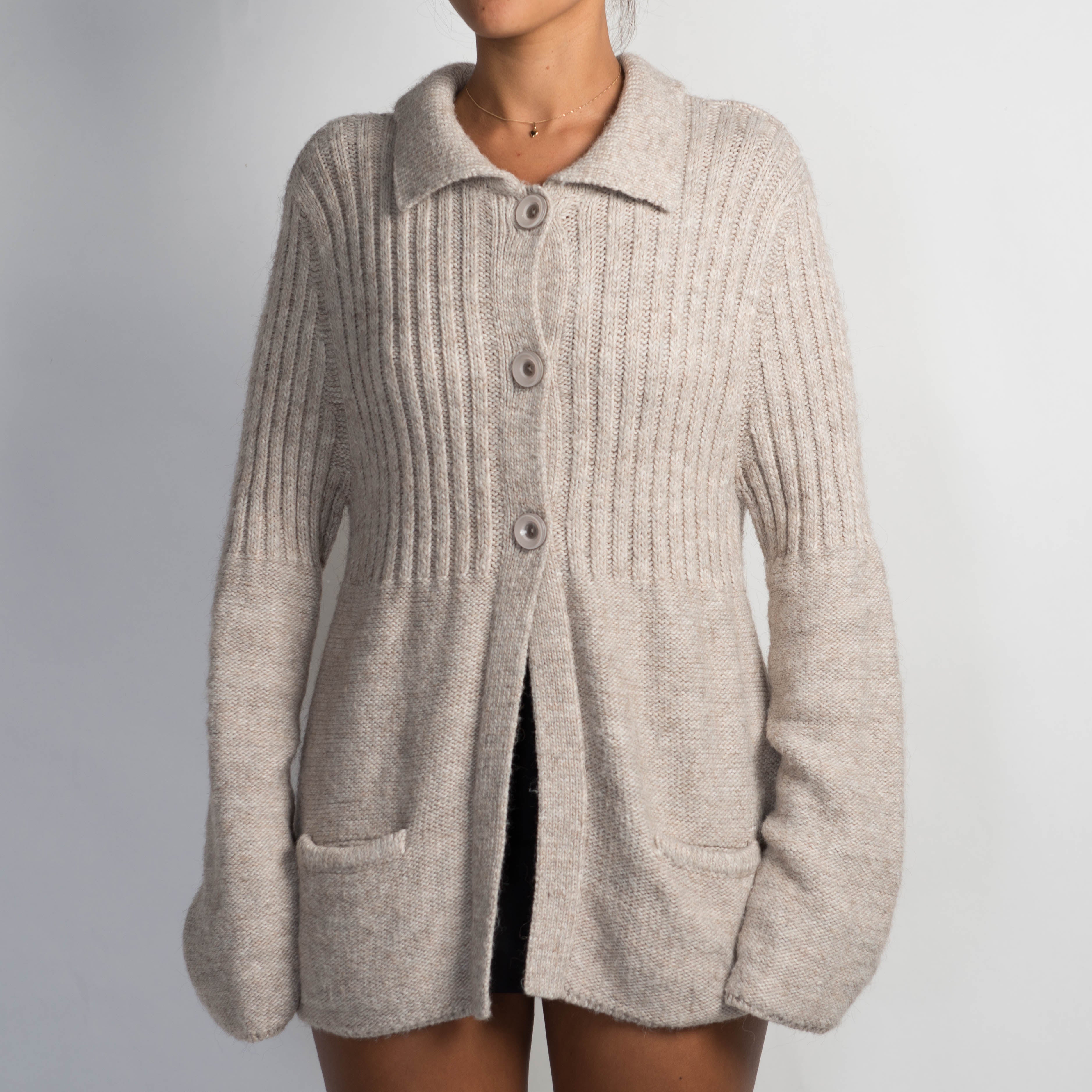 BEIGE RIB KNIT CARDIGAN