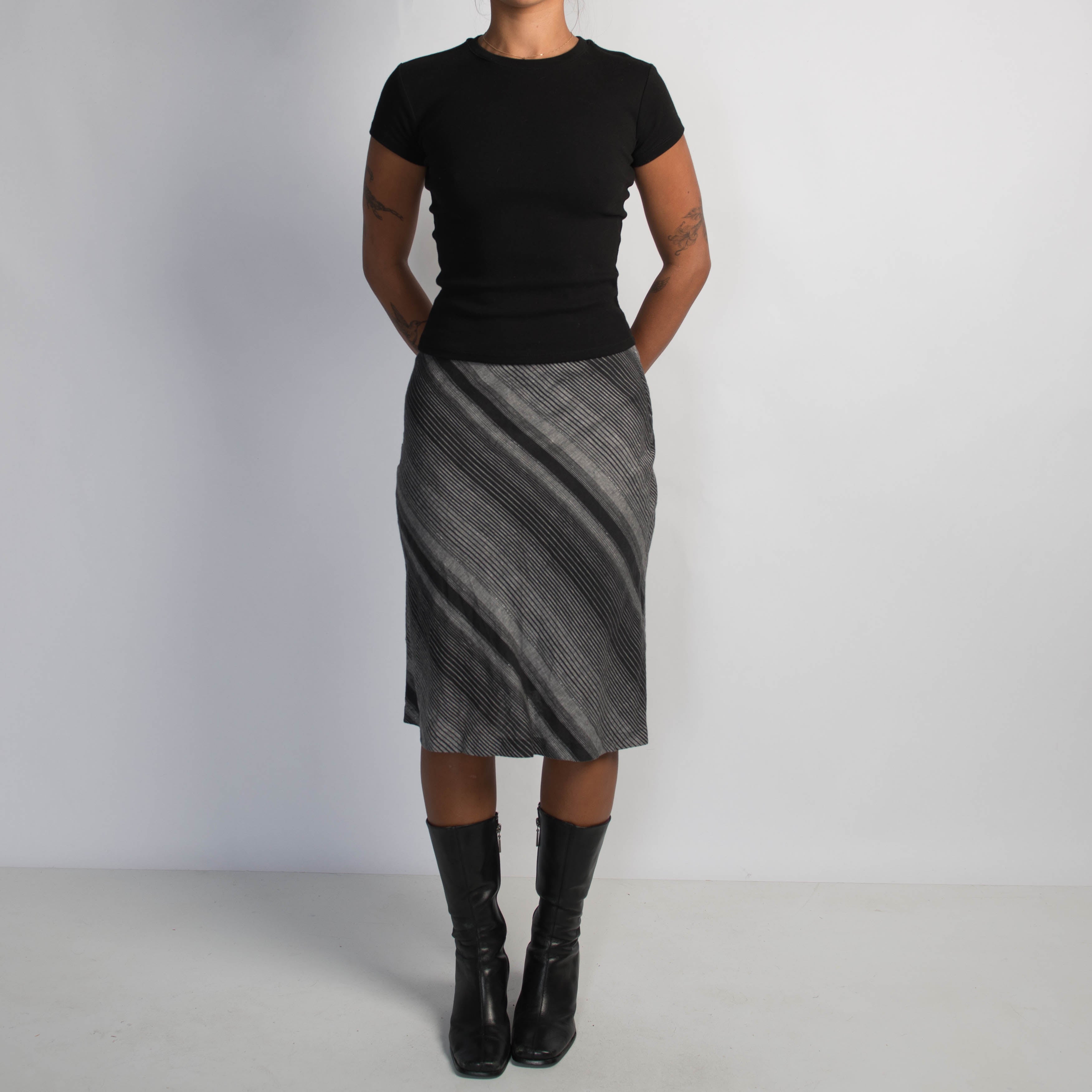 B&W MIDI SKIRT