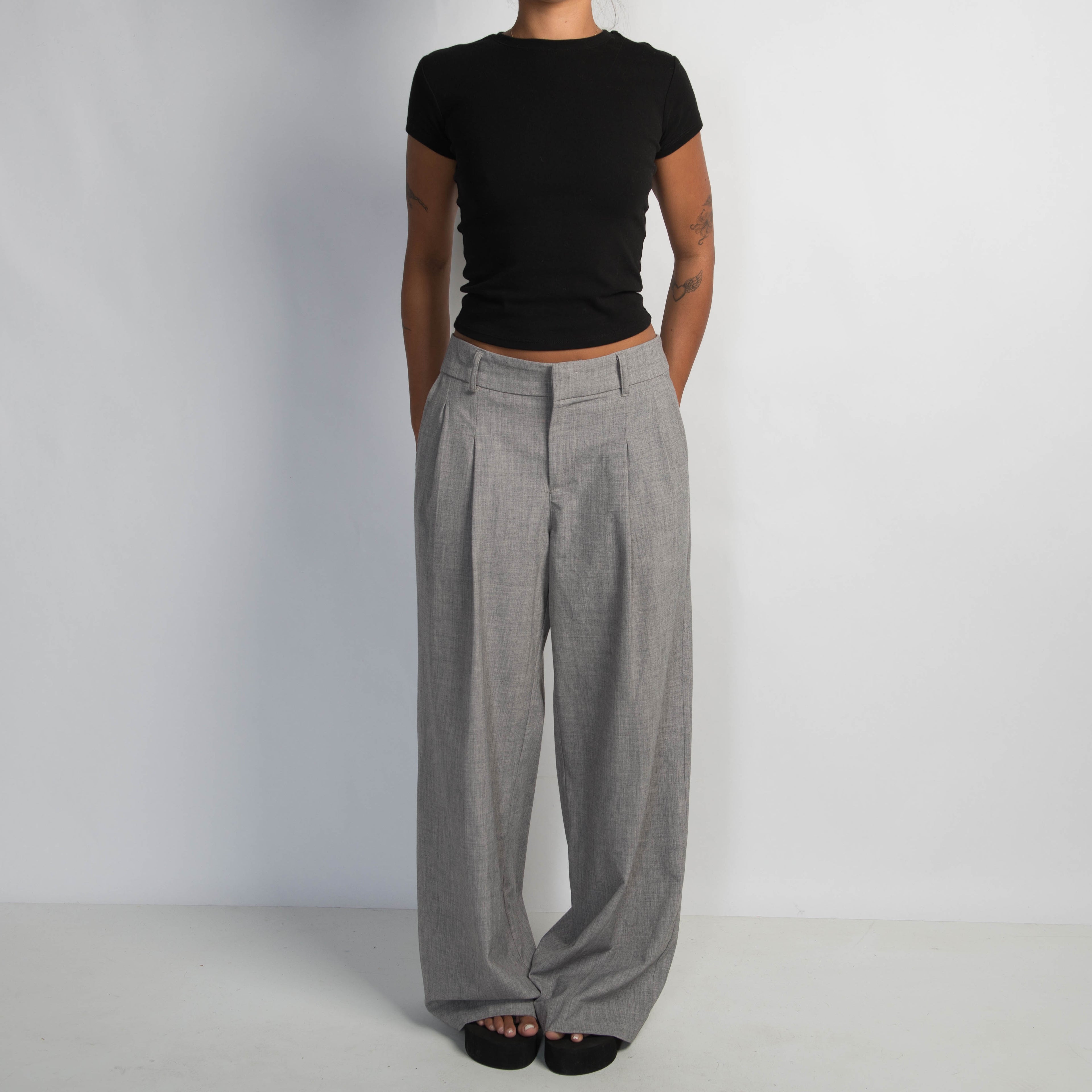GREY WIDE LEG TROUSERS