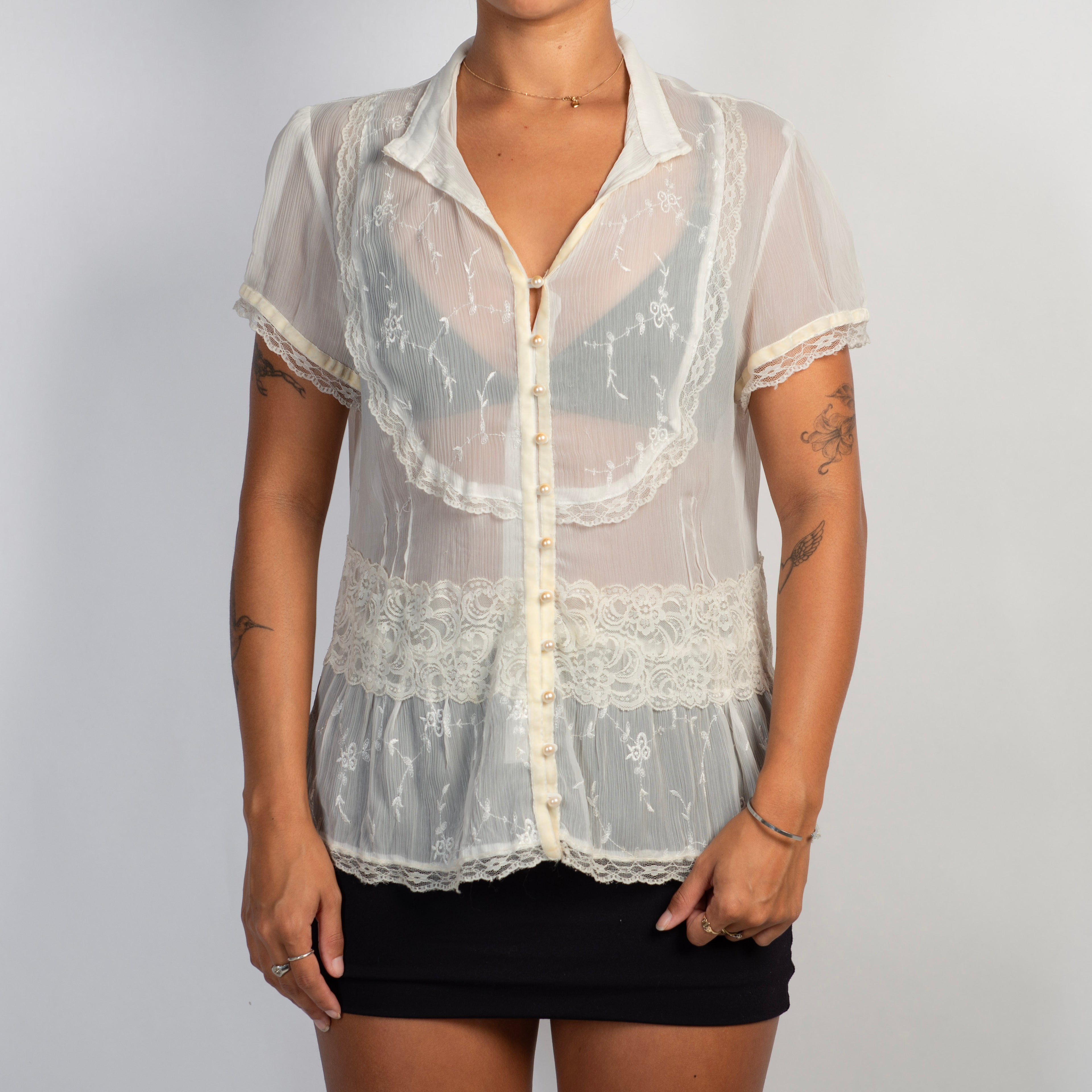 CREAM LACE BLOUSE