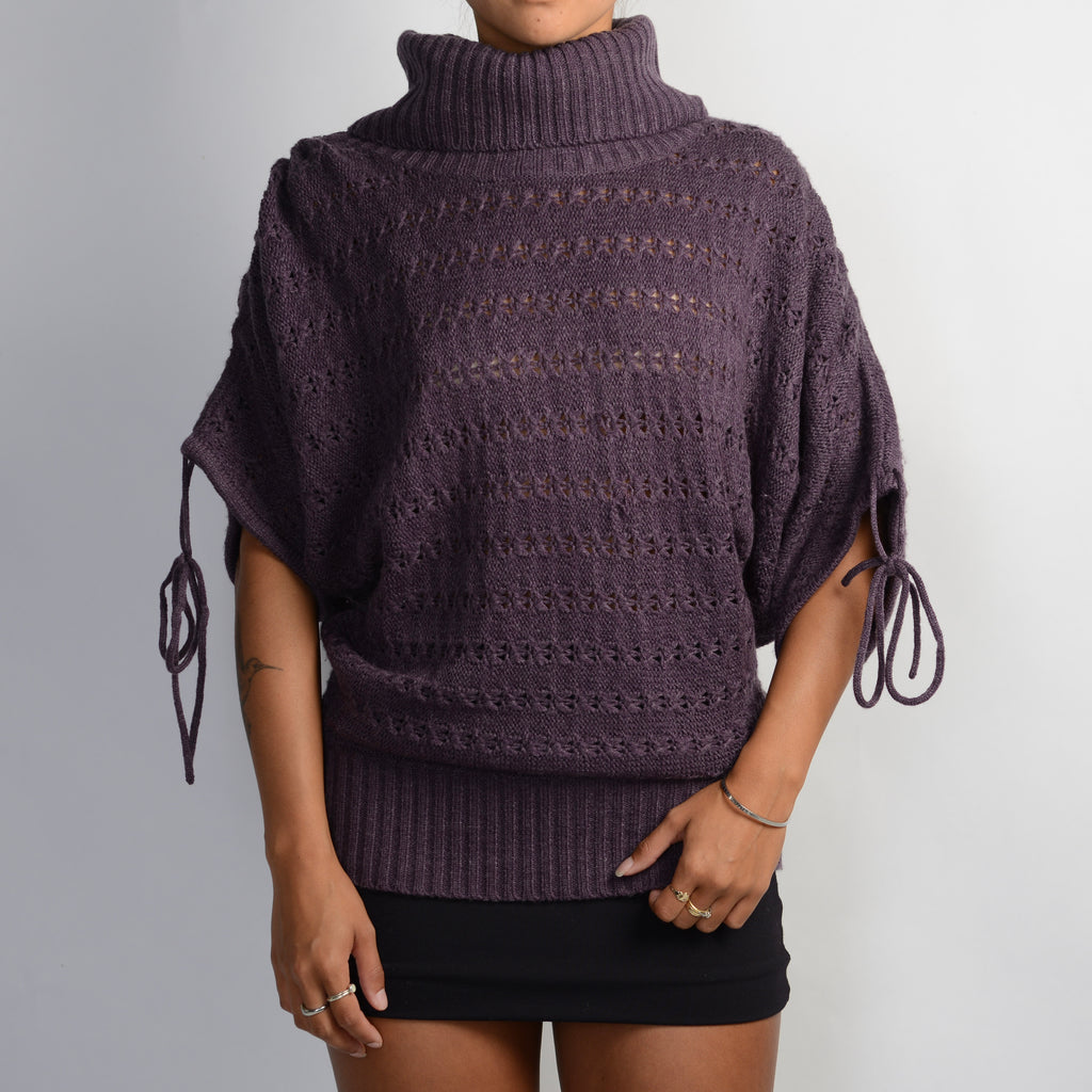 PURPLE KNIT TURTLENECK