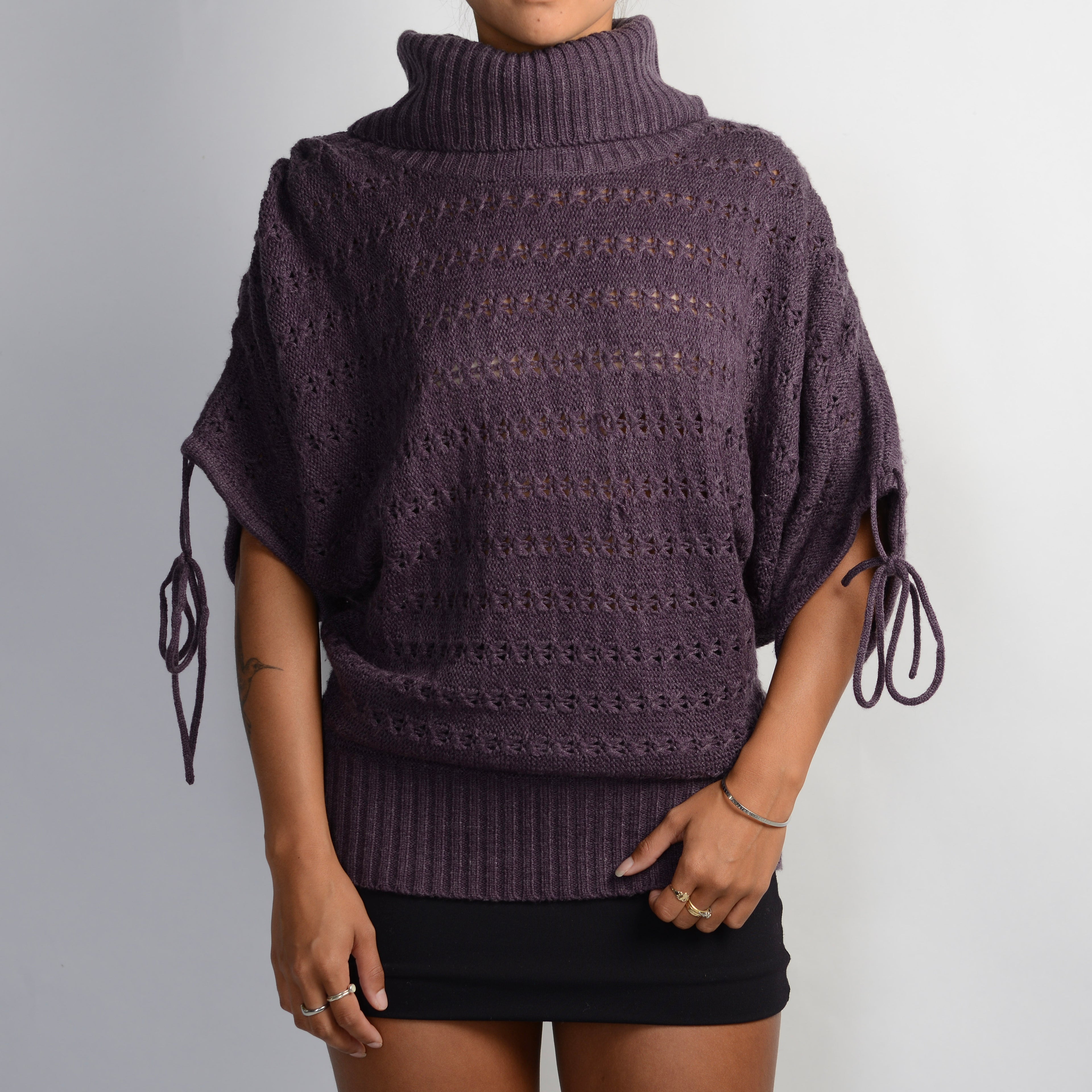 PURPLE KNIT TURTLENECK