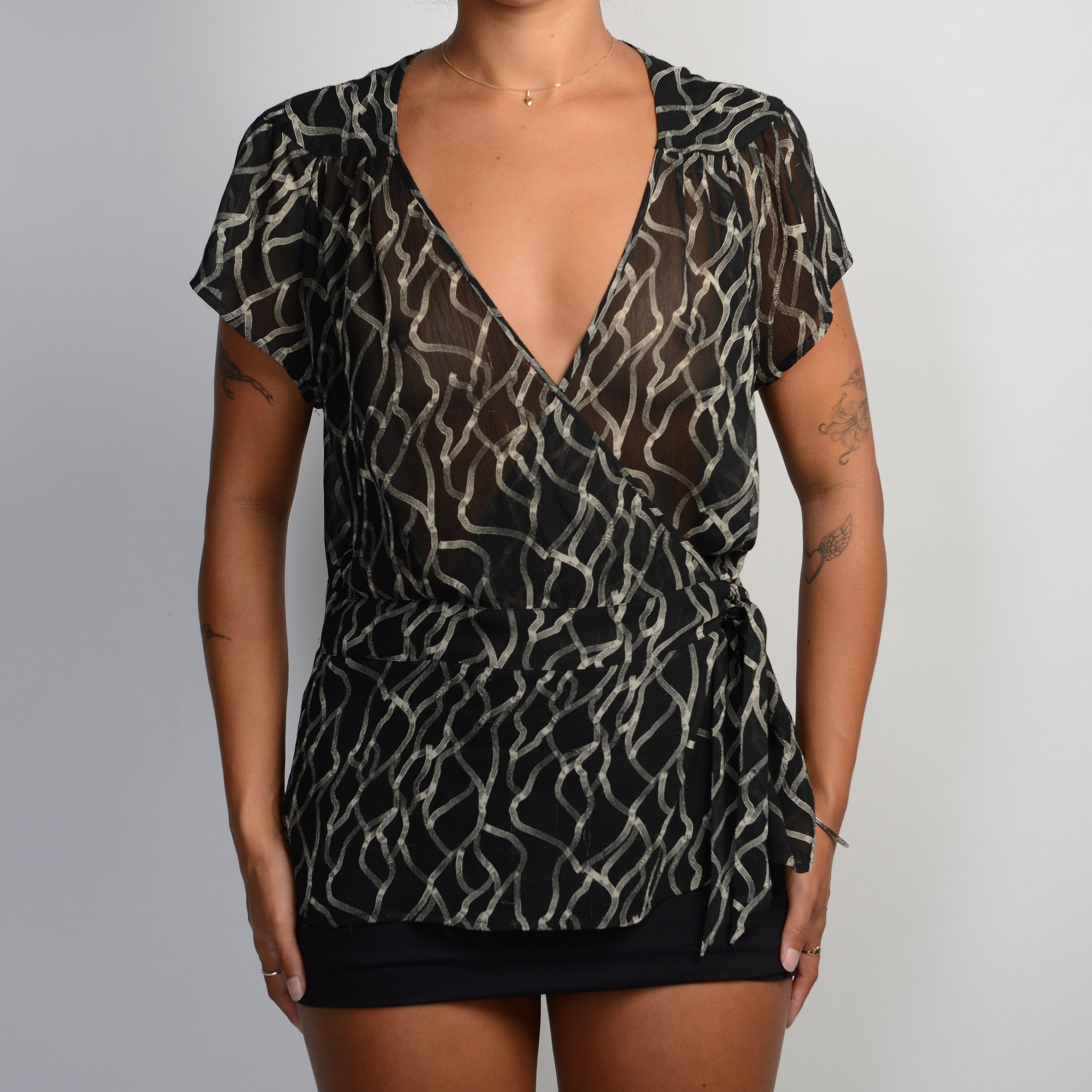 PATTERN FAUX WRAP TOP