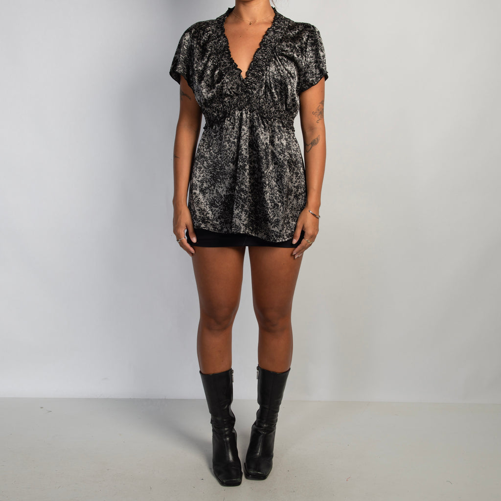 GREY PATTERN SATIN TOP