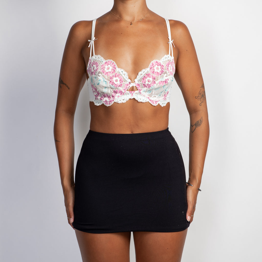 WHITE LACE SOFT CUP BRA