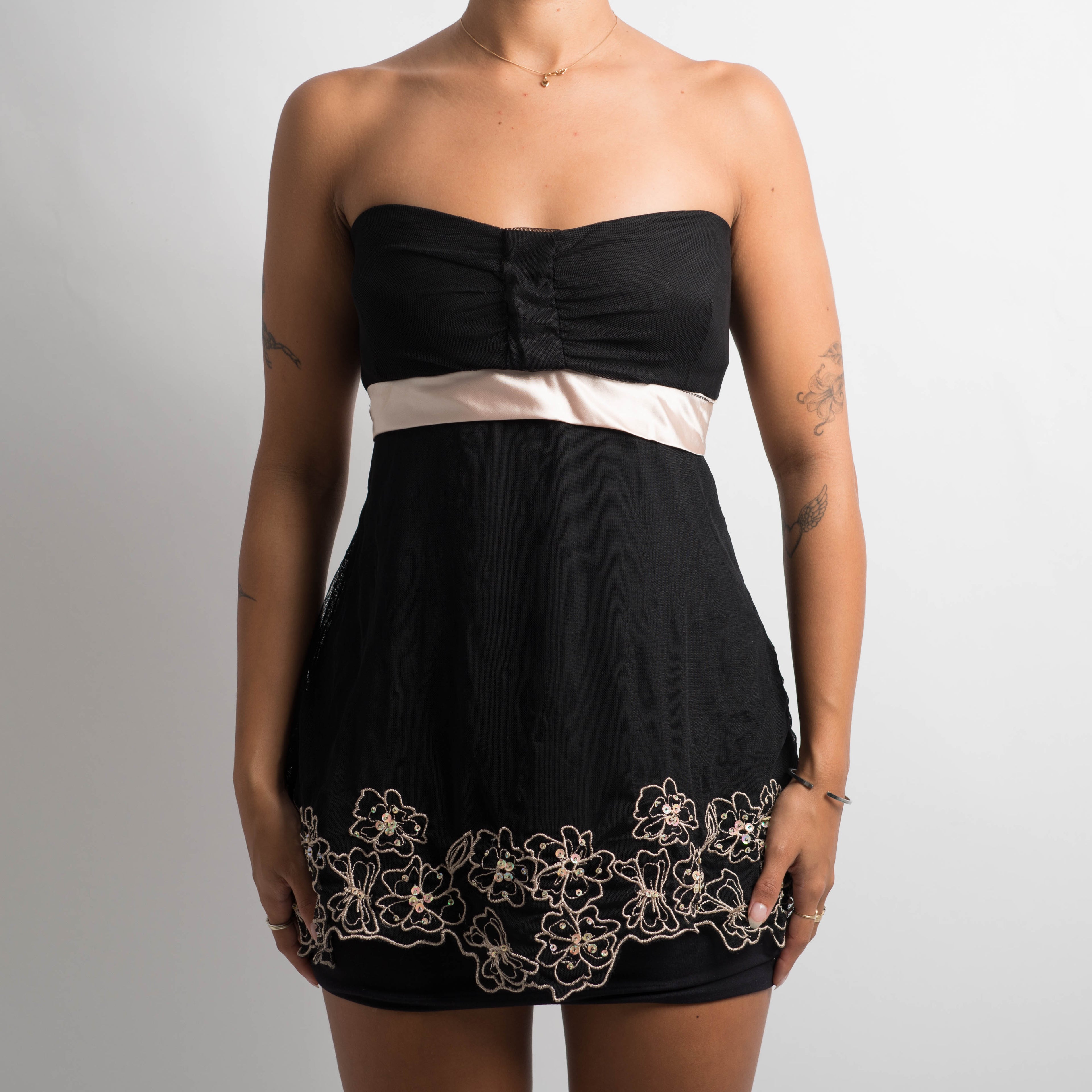 STRAPLESS BABYDOLL TOP