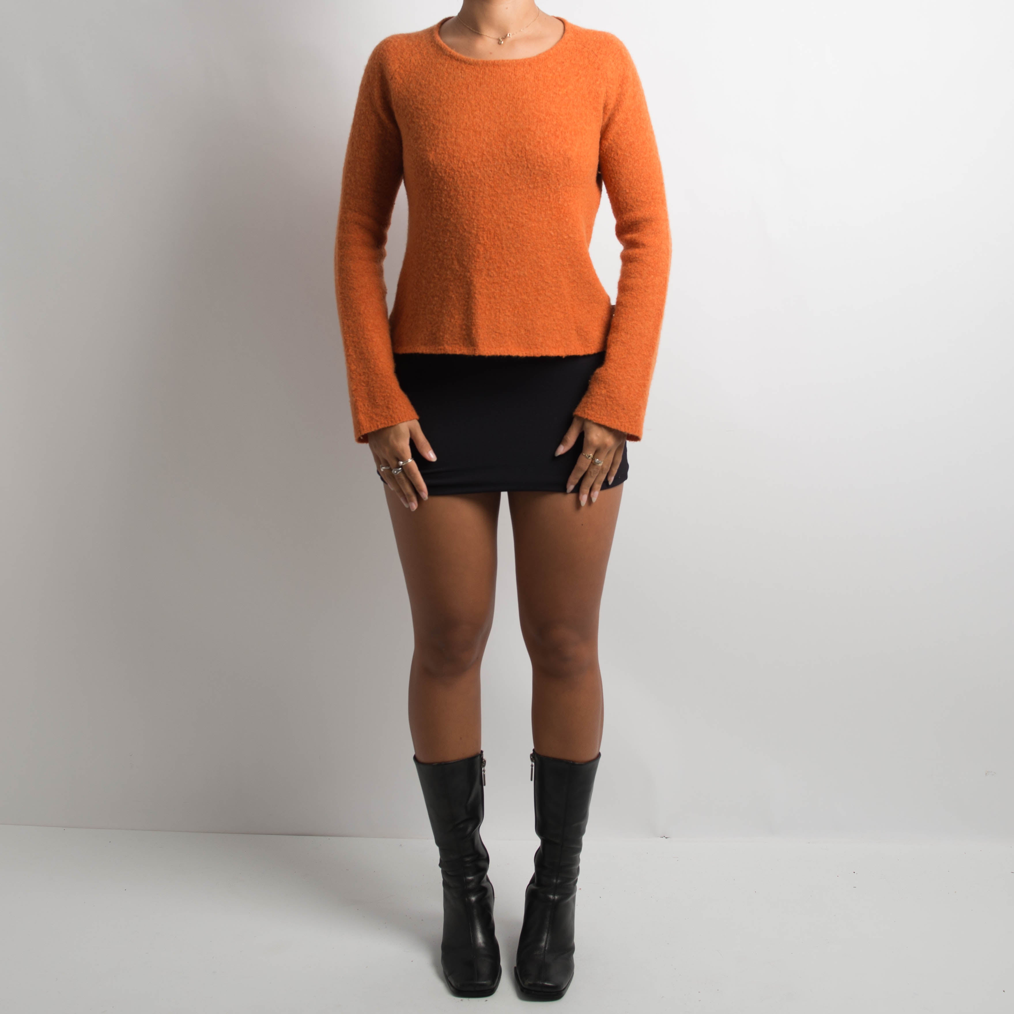 ORANGE WOOL KNIT TOP