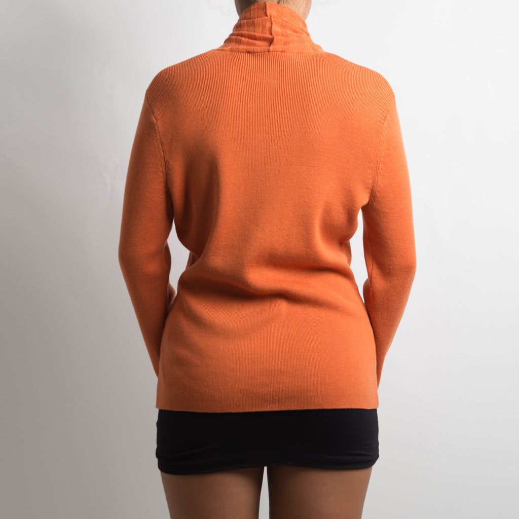 ORANGE KNIT LONG SLEEVE TOP