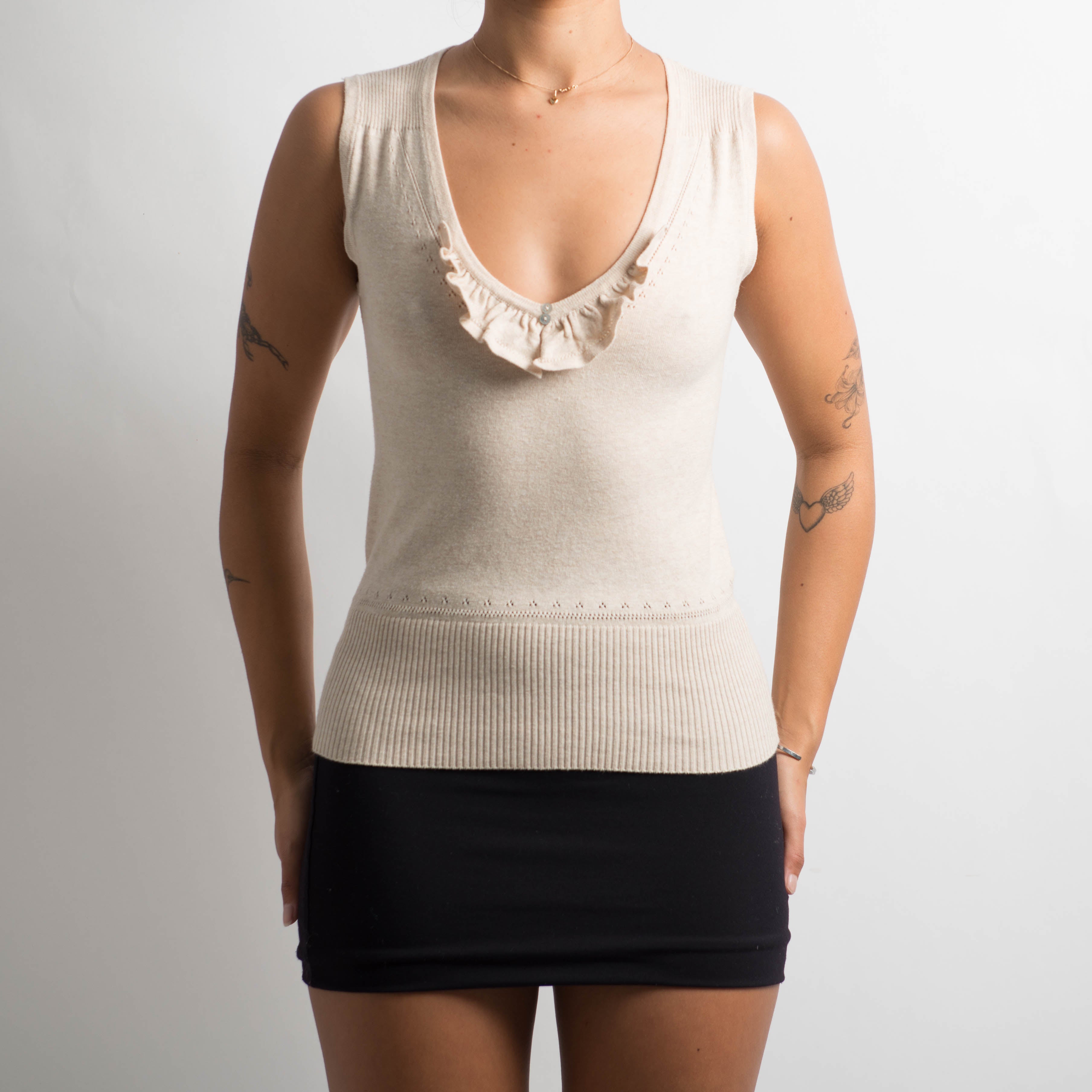 BEIGE KNIT VEST