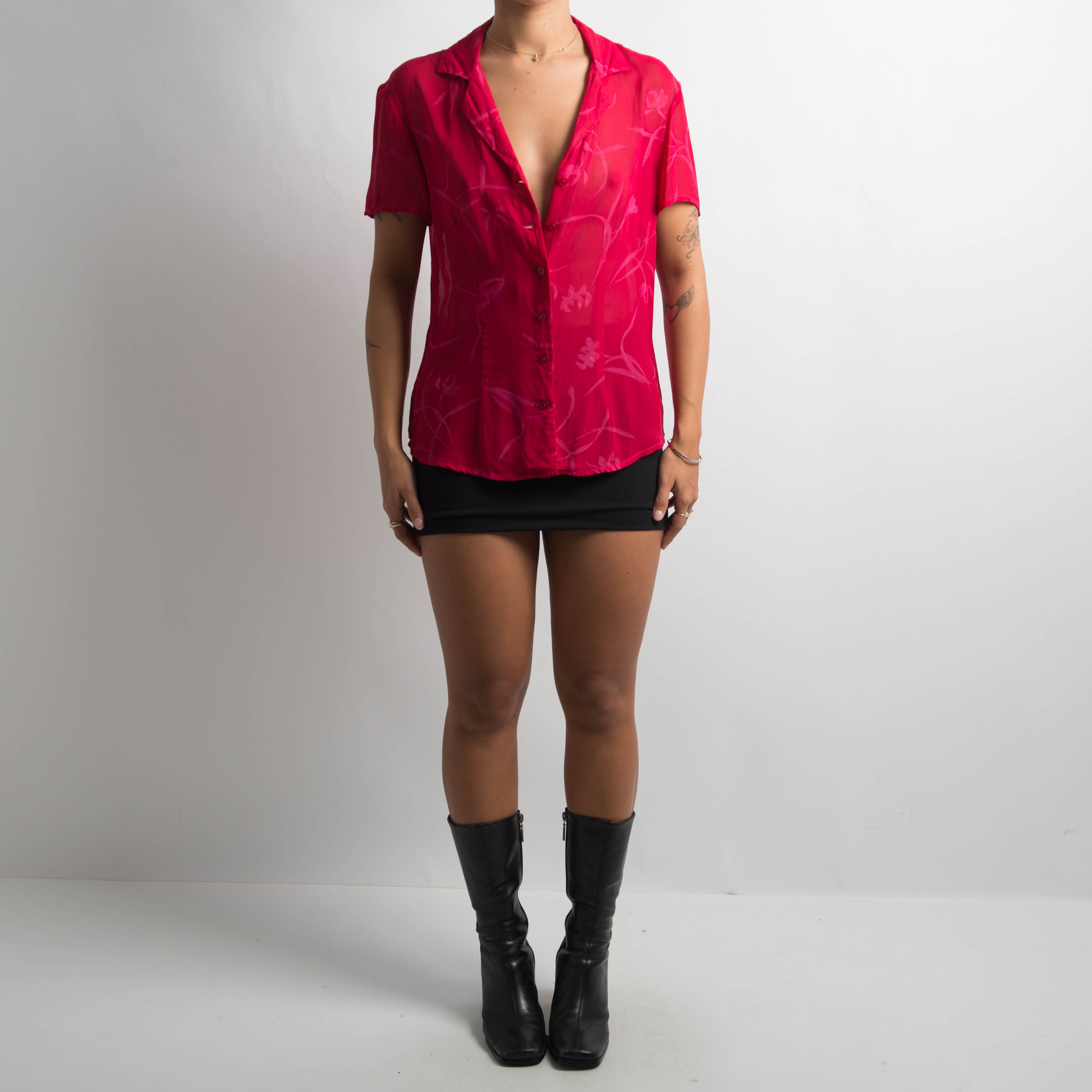 SHEER SHORT SLEEVE BLOUSE