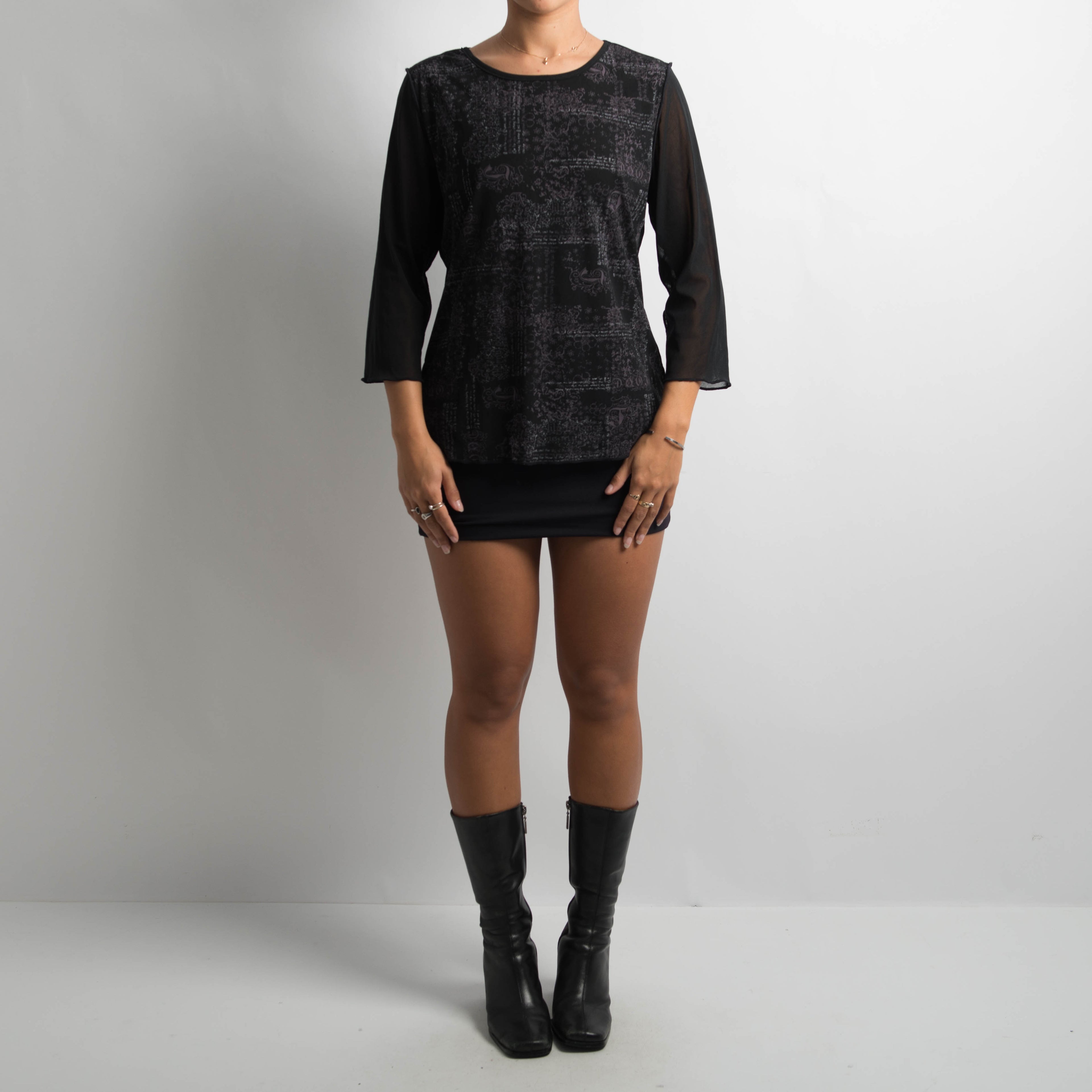 BLACK MESH LONG SLEEVE TOP