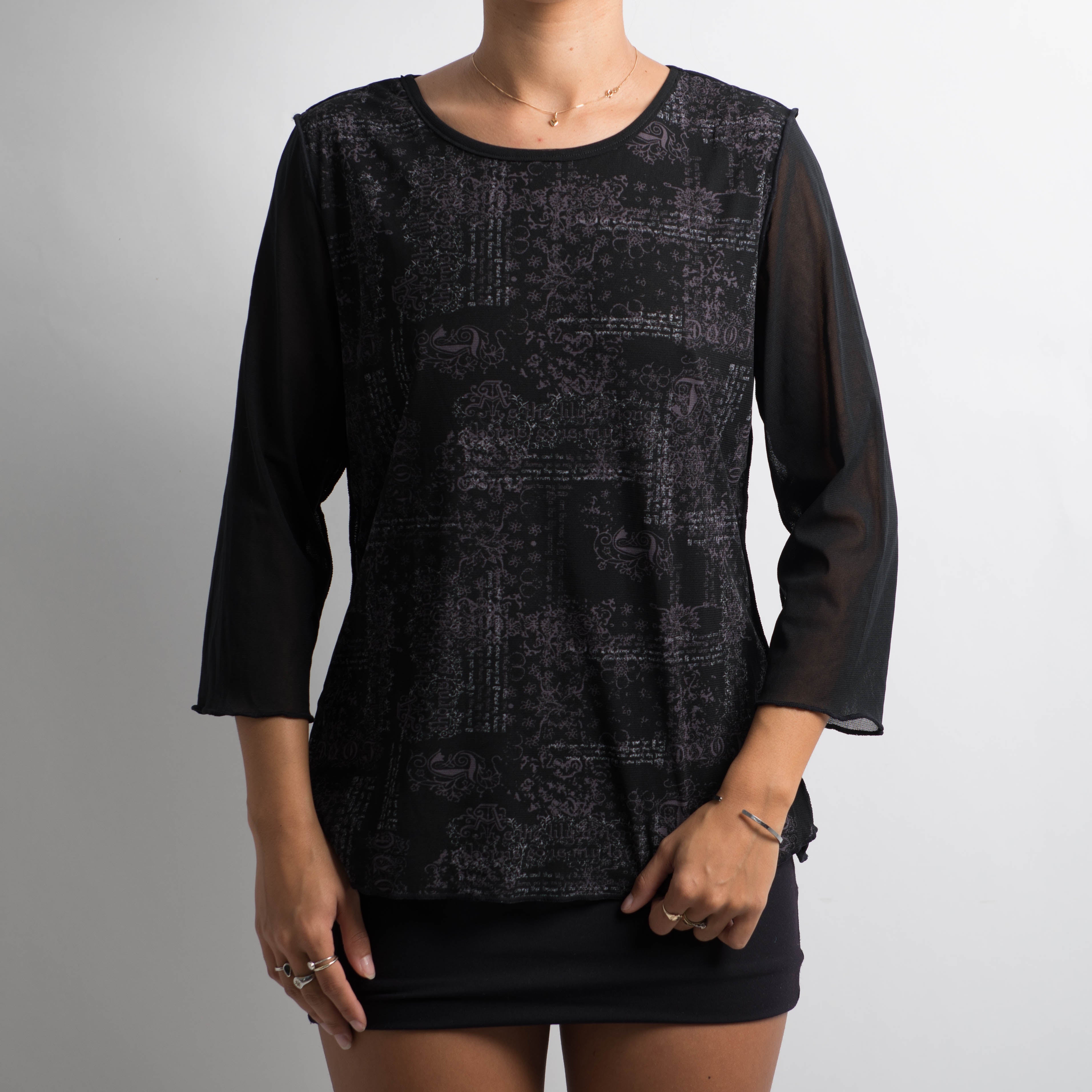 BLACK MESH LONG SLEEVE TOP