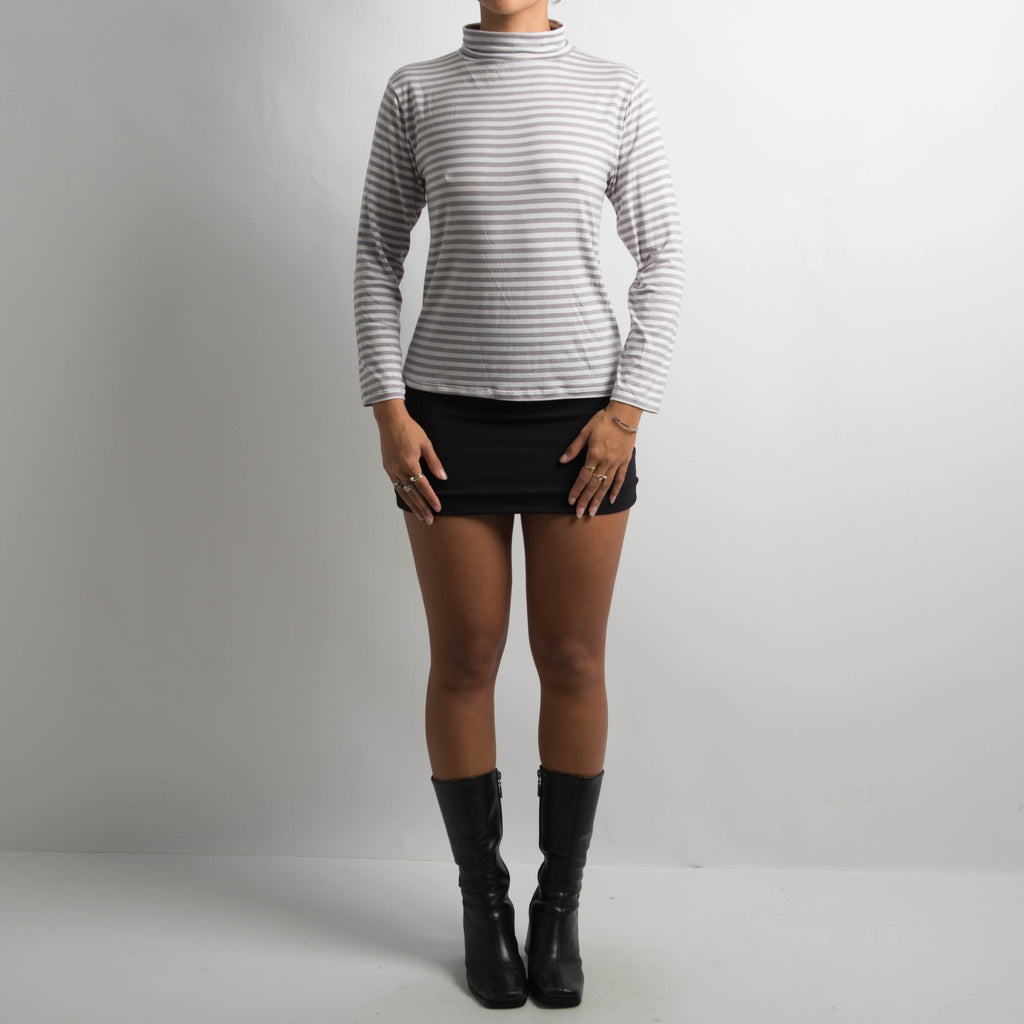 STRIPE LONG SLEEVE TOP