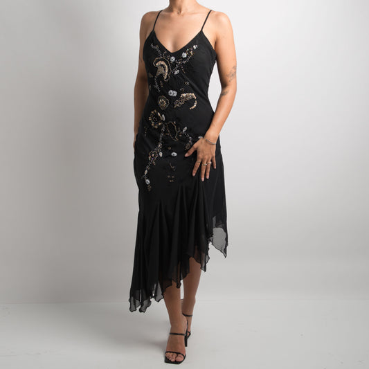 ROBE DE SOIRÉE À PERLES NOIRES